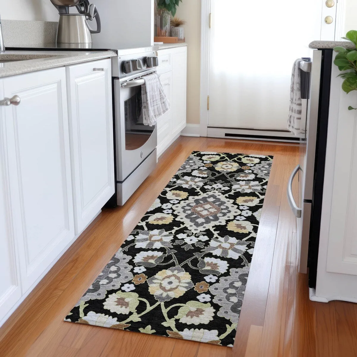 Machine Washable Indoor/ Outdoor Boho Traditional Chantille Rug