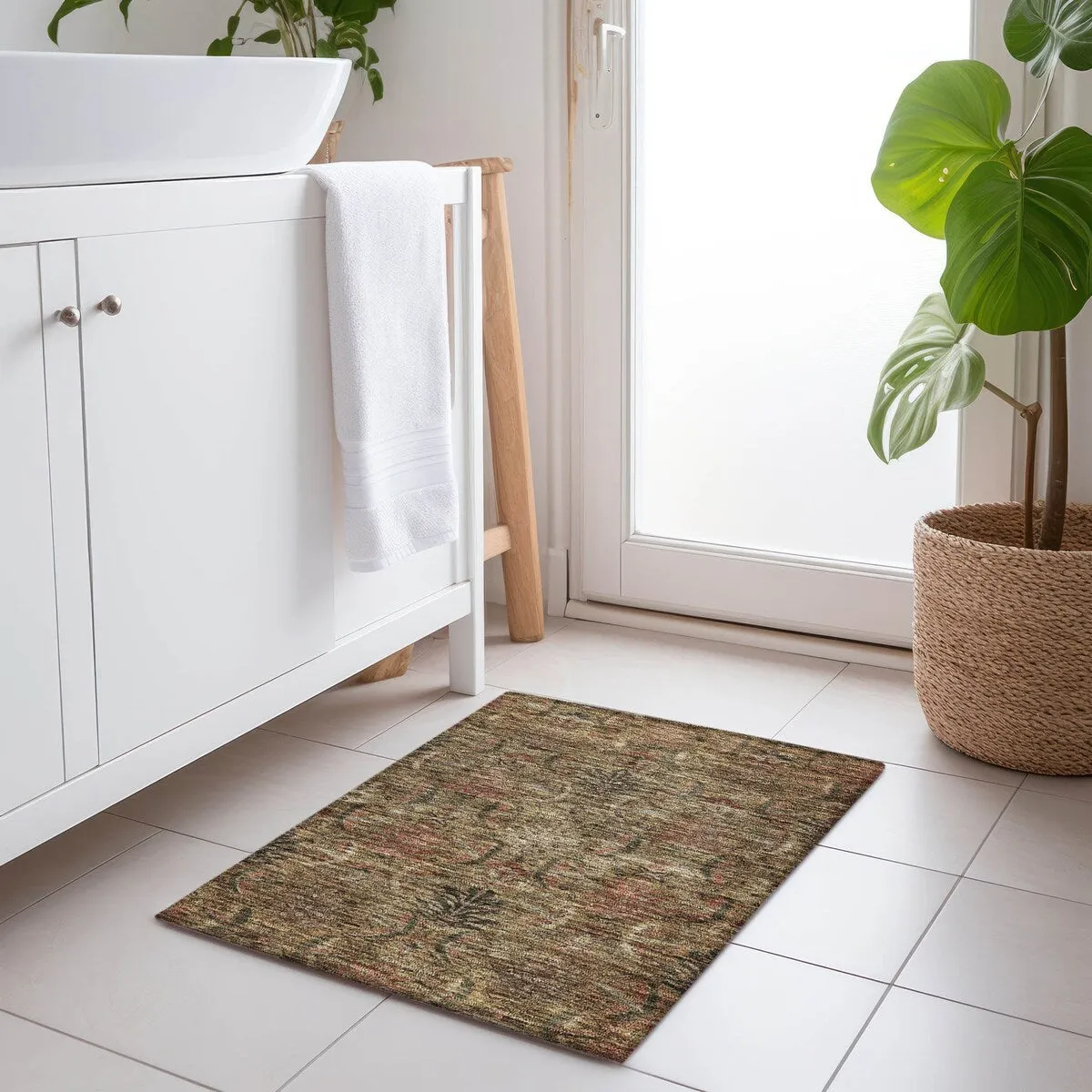 Machine Washable Indoor/ Outdoor Boho Traditional Chantille Rug