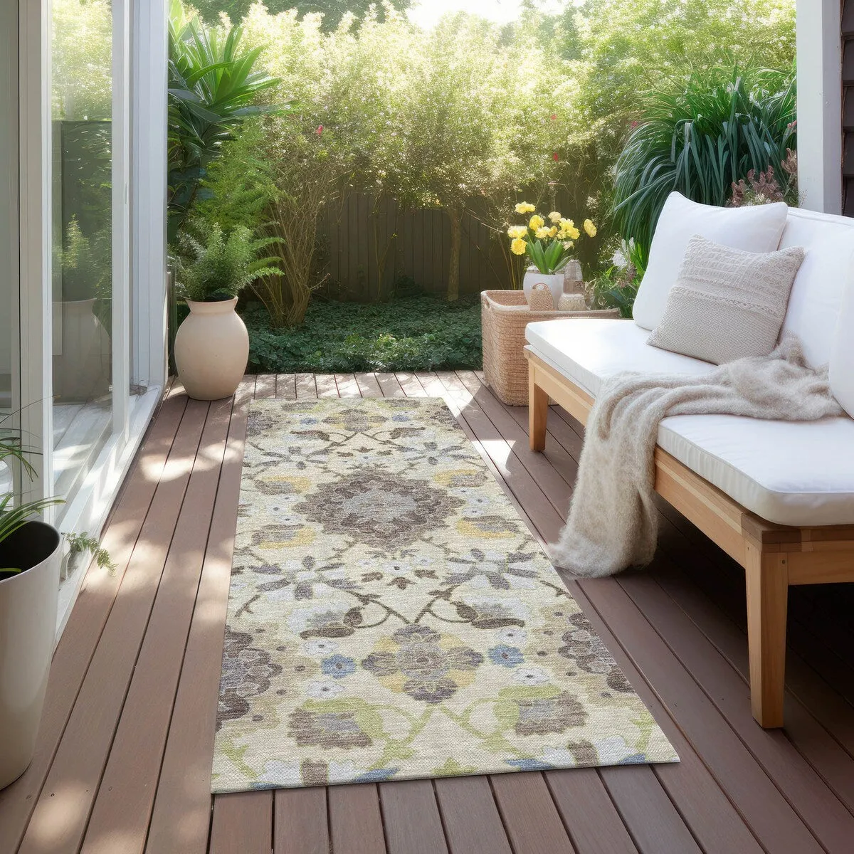 Machine Washable Indoor/ Outdoor Boho Traditional Chantille Rug