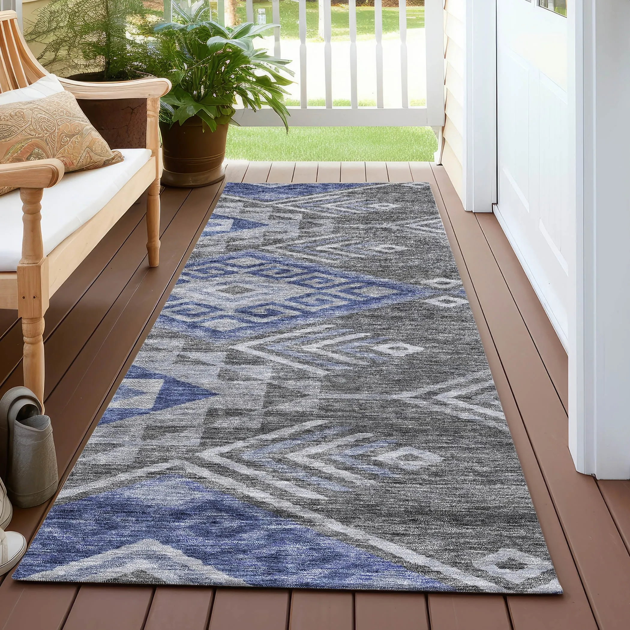 Machine Washable Indoor/ Outdoor Boho Tribal Chantille Rug