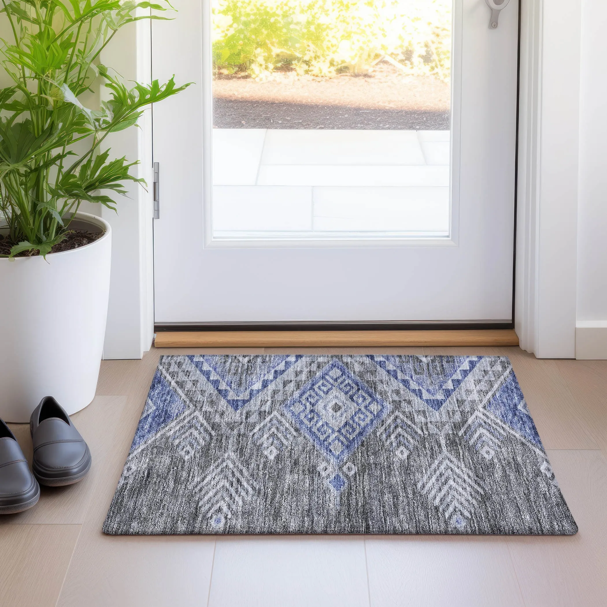 Machine Washable Indoor/ Outdoor Boho Tribal Chantille Rug