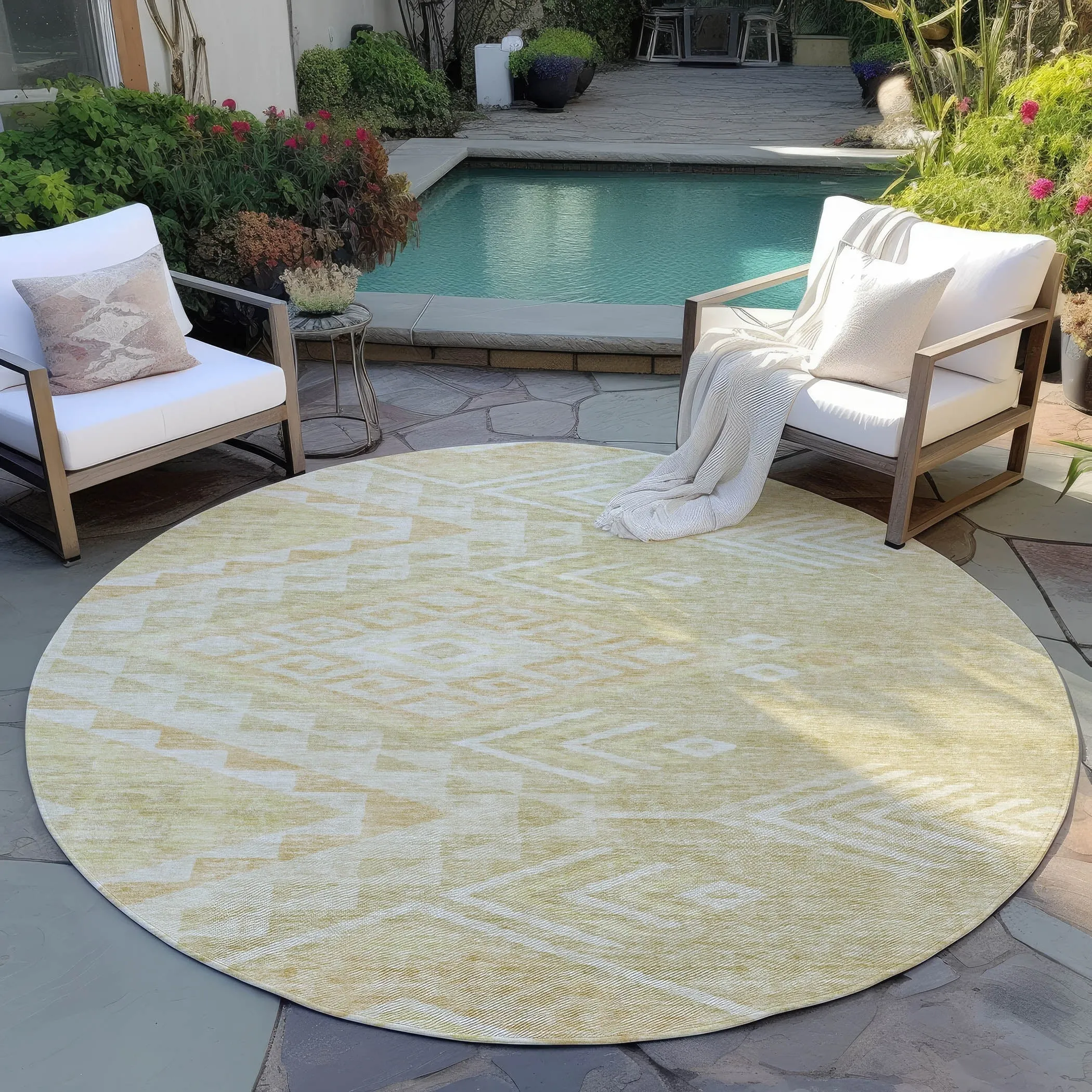 Machine Washable Indoor/ Outdoor Boho Tribal Chantille Rug