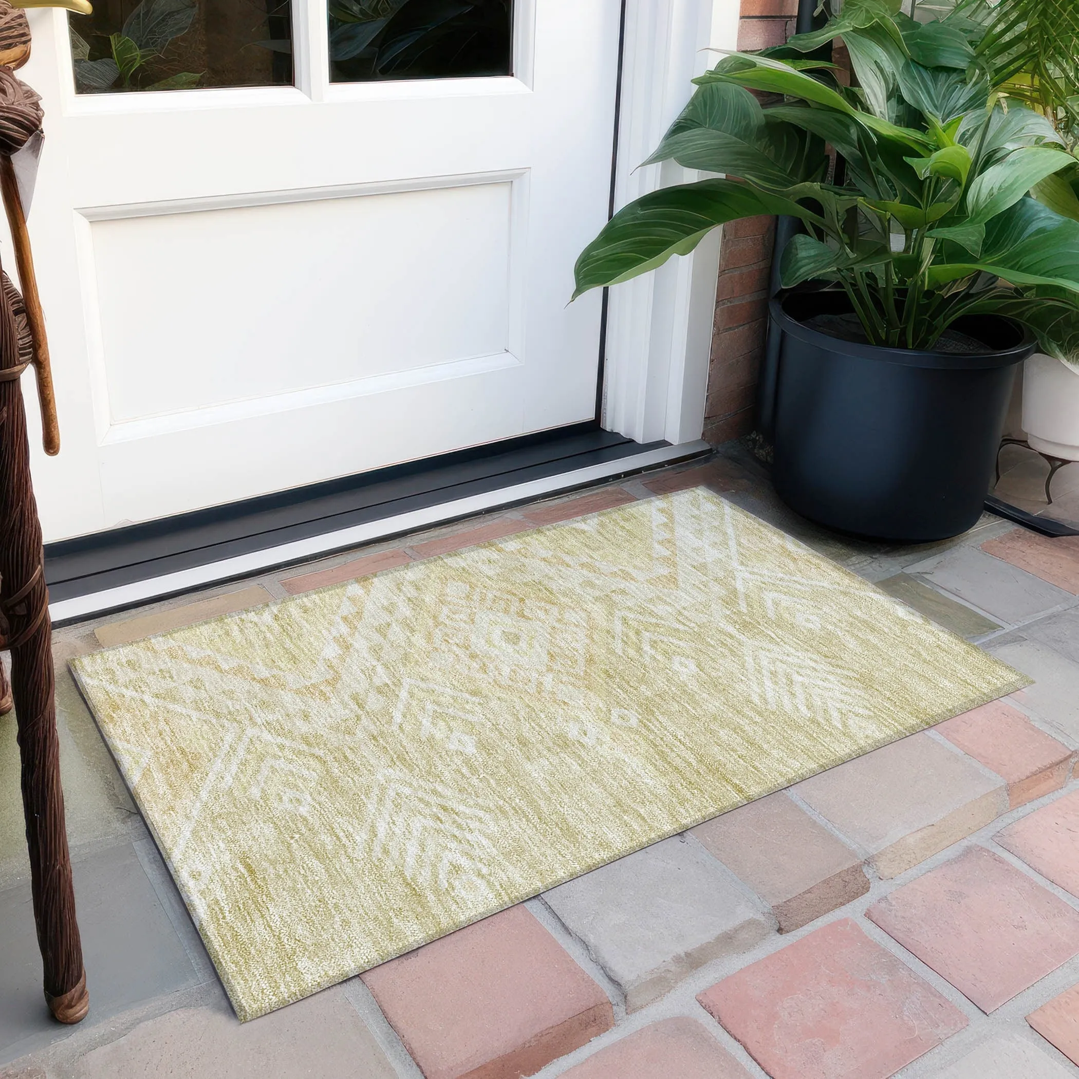 Machine Washable Indoor/ Outdoor Boho Tribal Chantille Rug