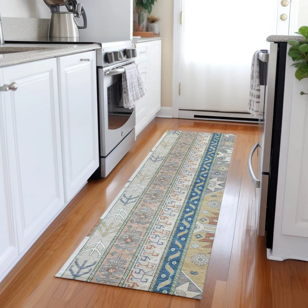 Machine Washable Indoor/ Outdoor Boho Tribal Chantille Rug