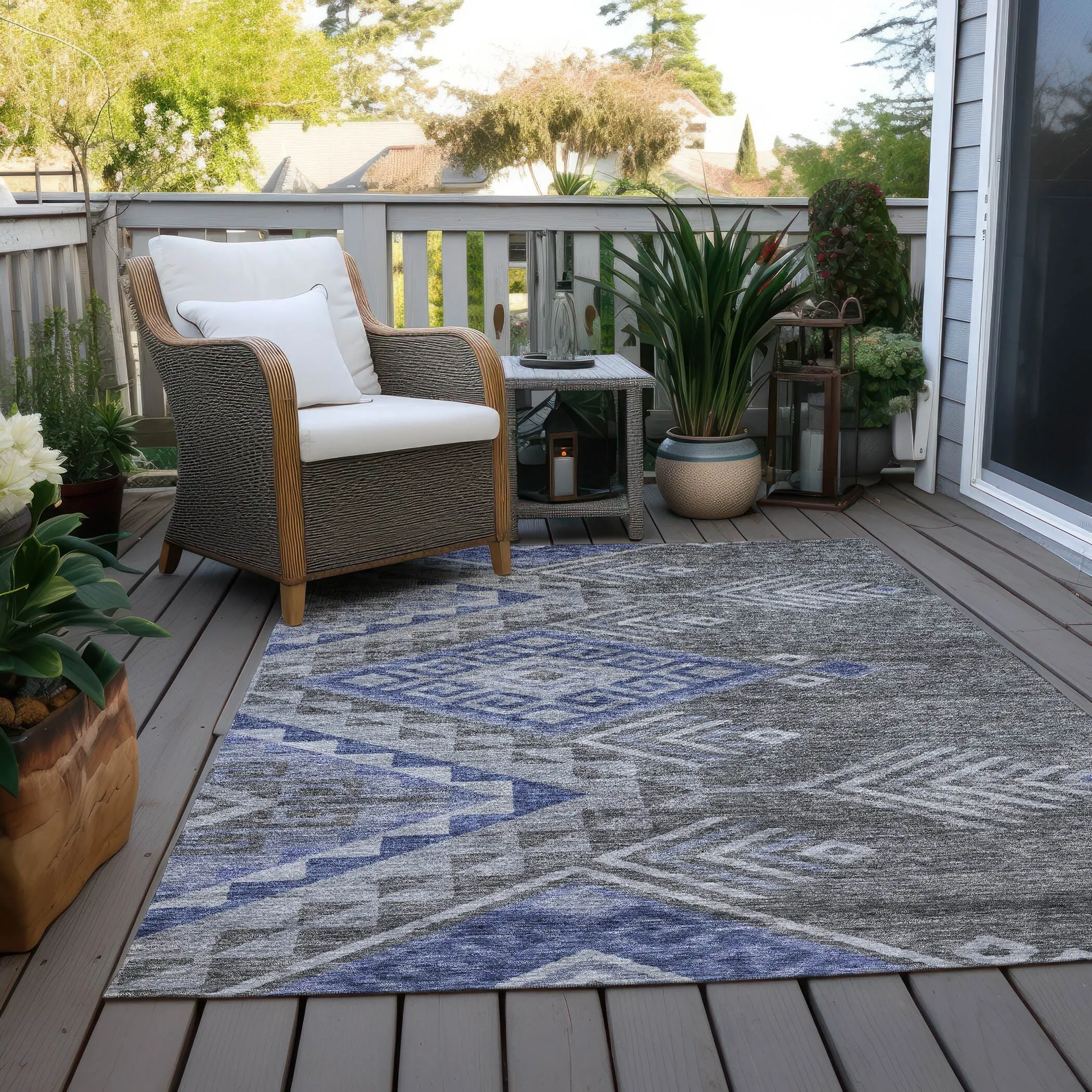 Machine Washable Indoor/ Outdoor Boho Tribal Chantille Rug