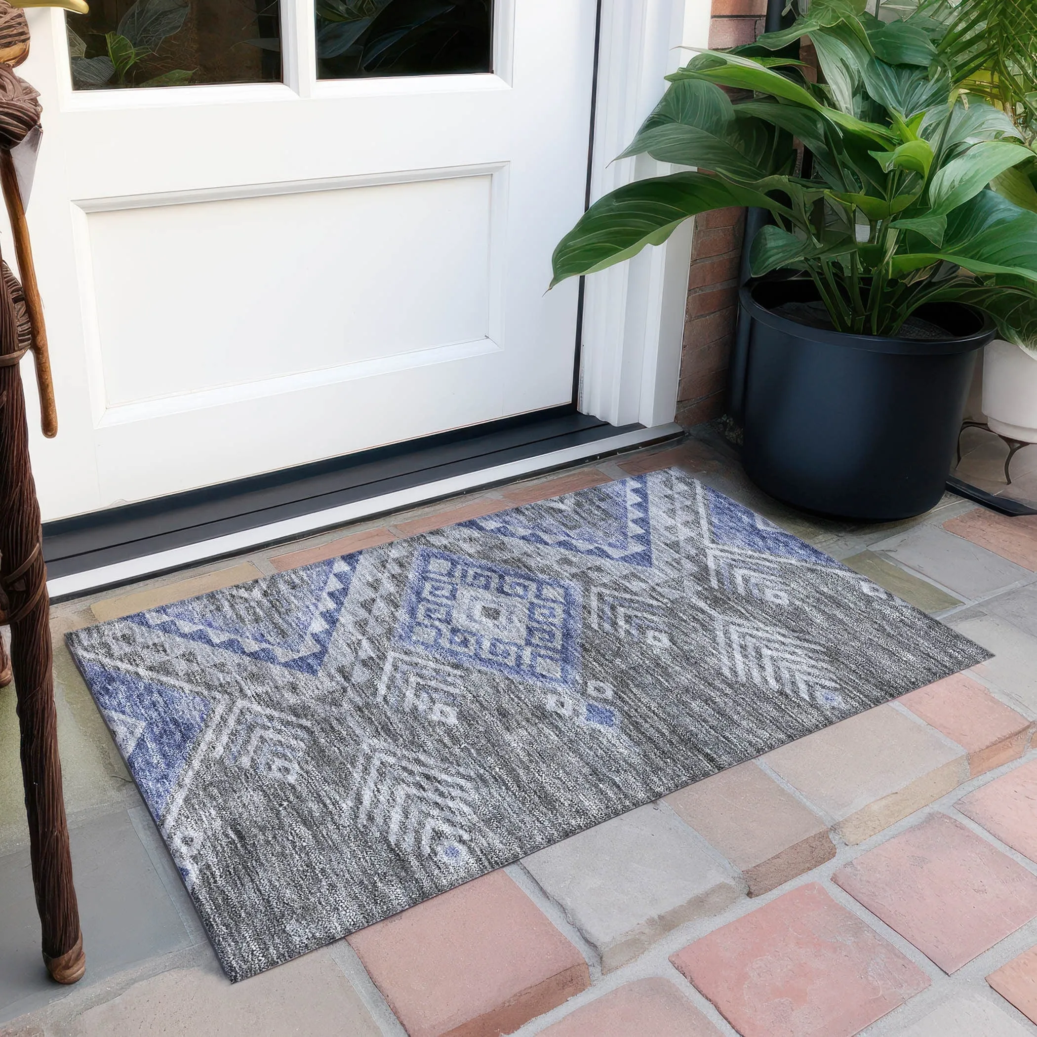 Machine Washable Indoor/ Outdoor Boho Tribal Chantille Rug