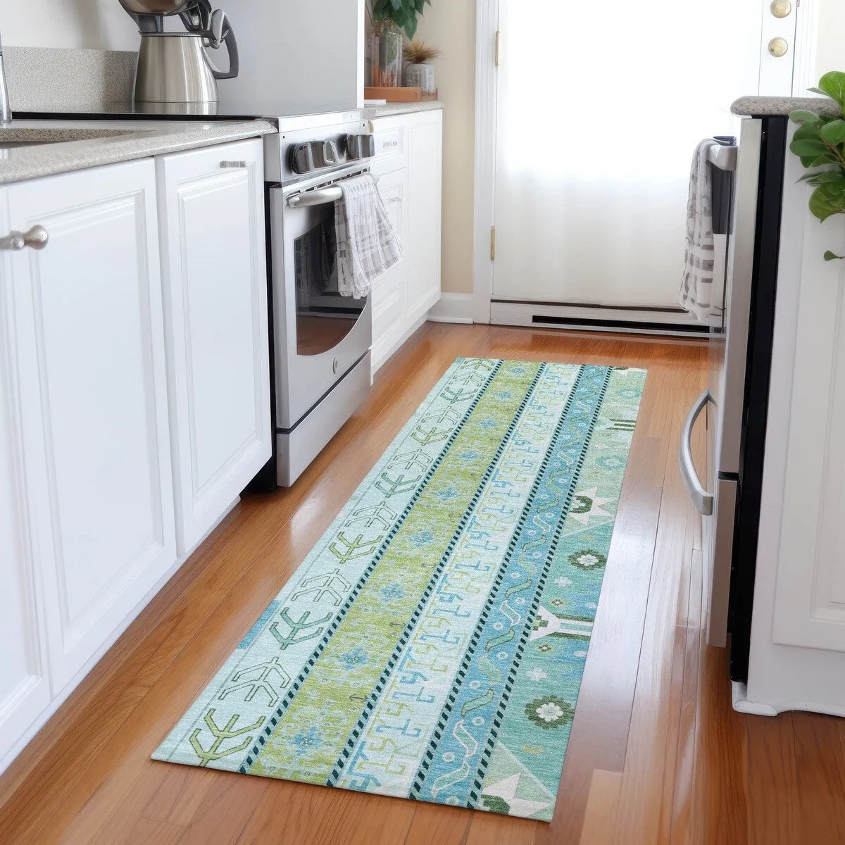 Machine Washable Indoor/ Outdoor Boho Tribal Chantille Rug
