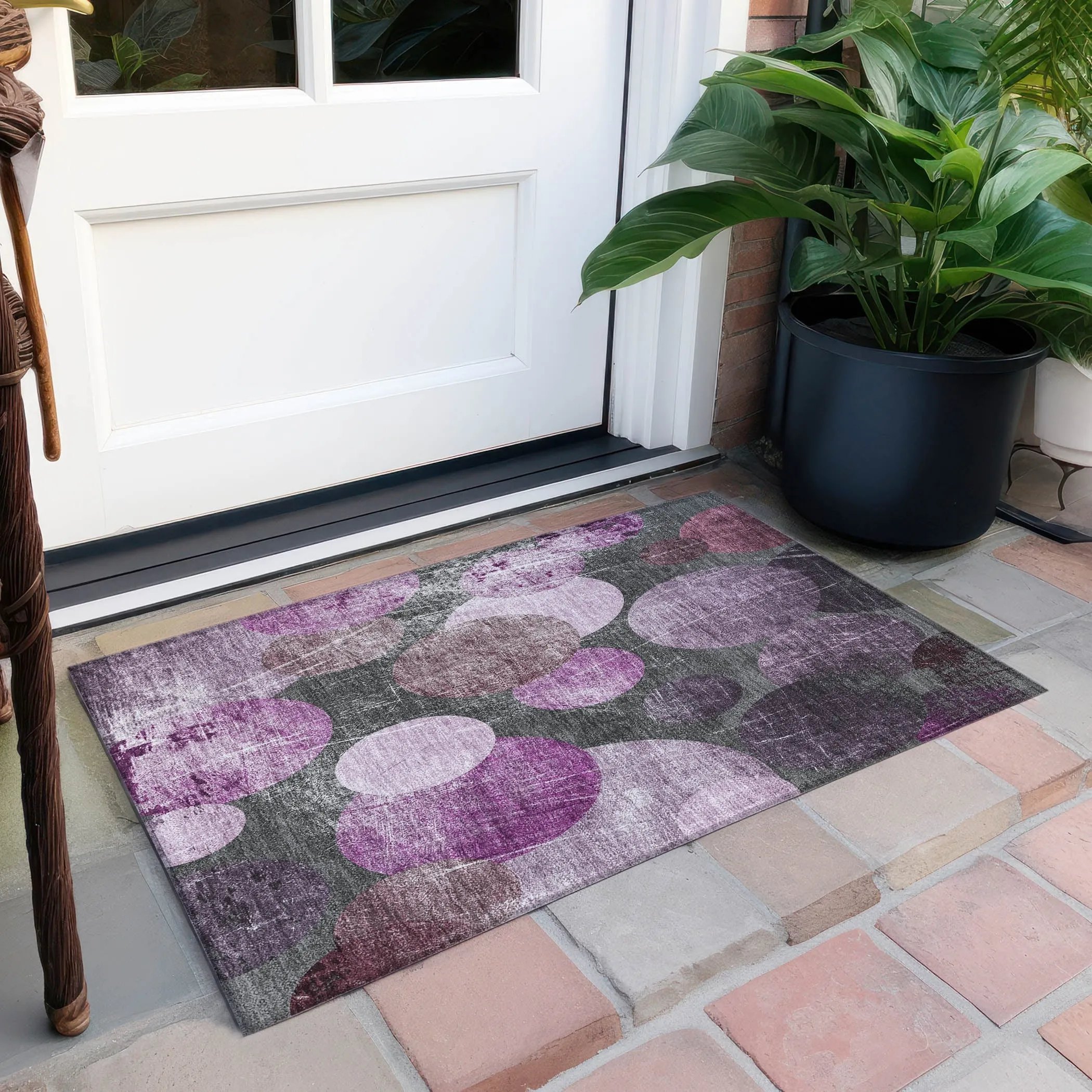 Machine Washable Indoor/ Outdoor Bubbles Chantille Rug