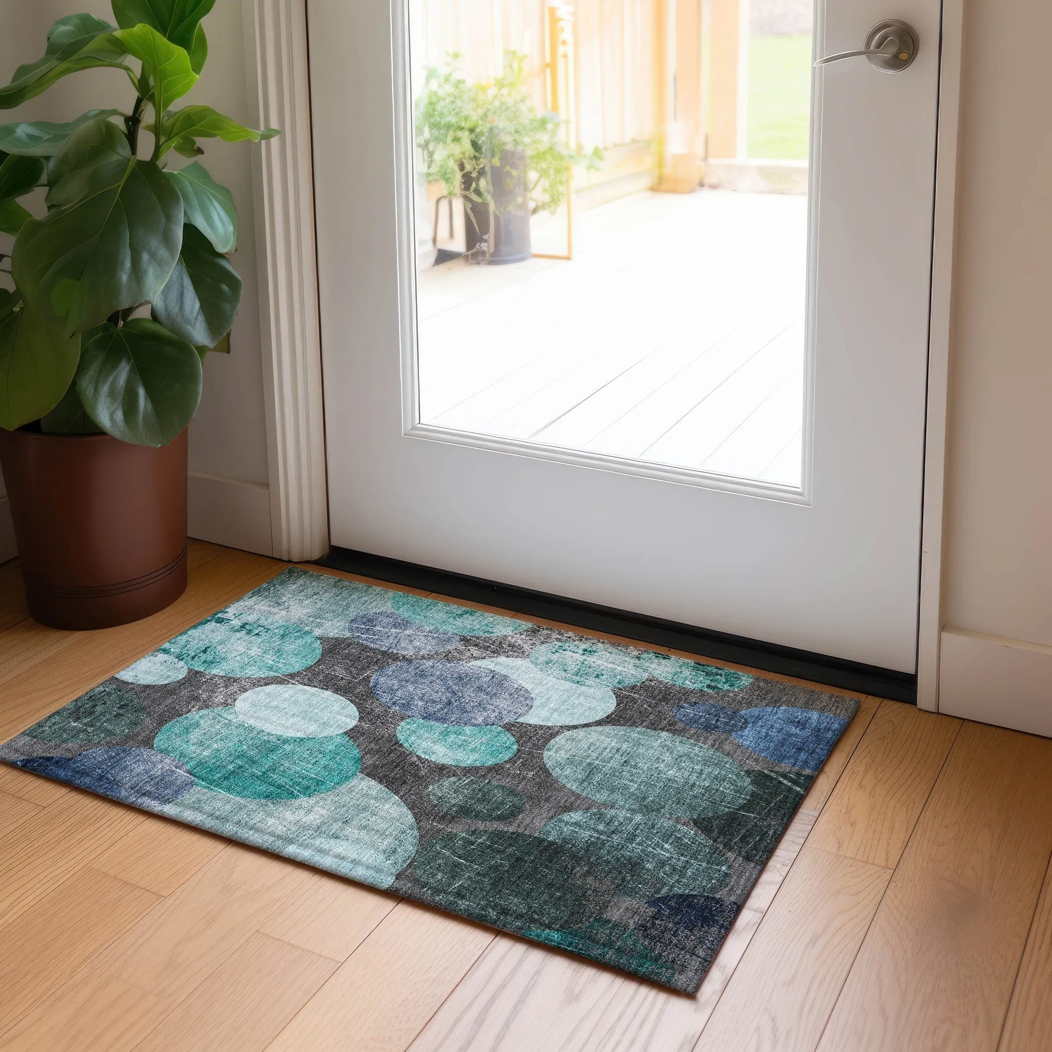 Machine Washable Indoor/ Outdoor Bubbles Chantille Rug