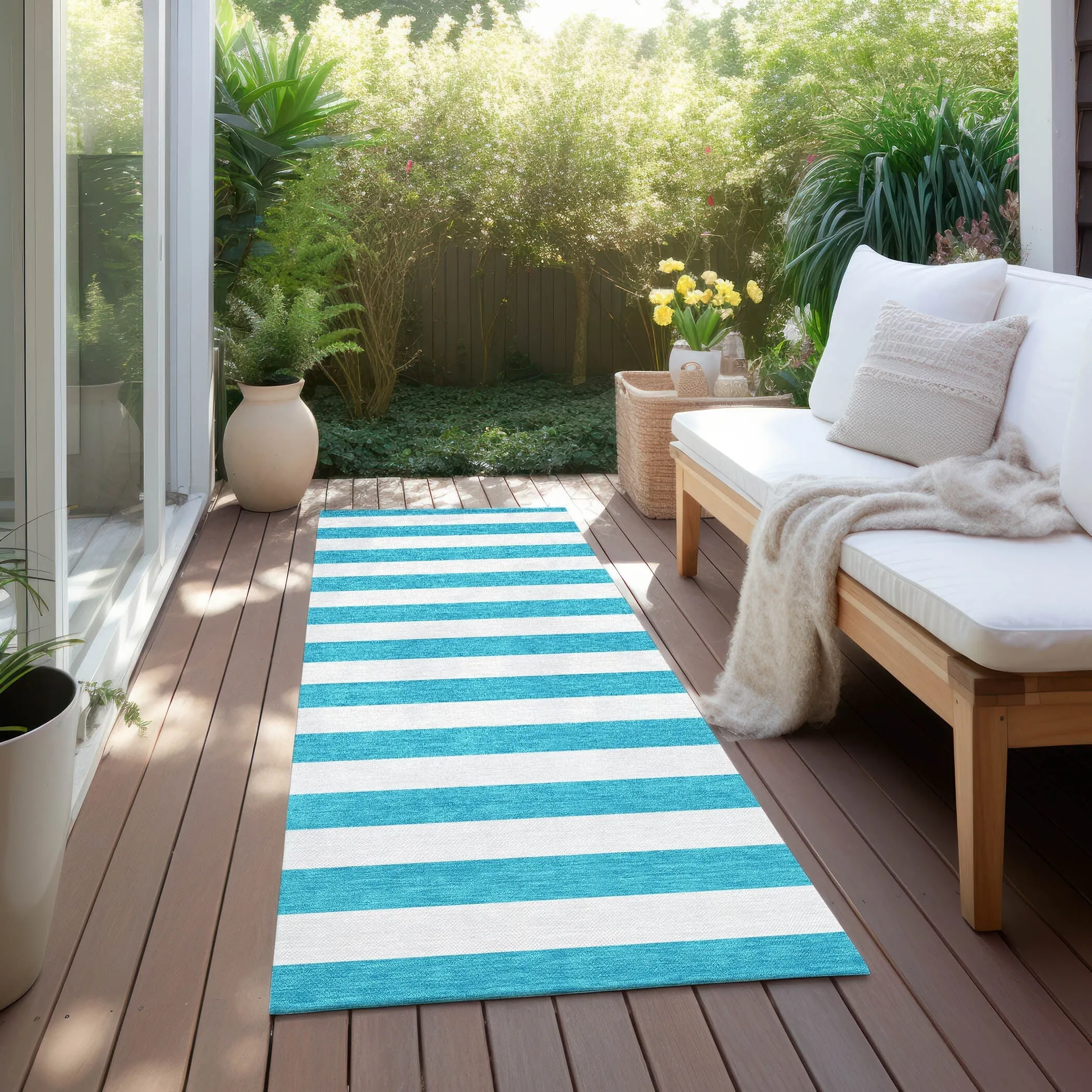 Machine Washable Indoor/ Outdoor Cabana Striped Chantille Rug