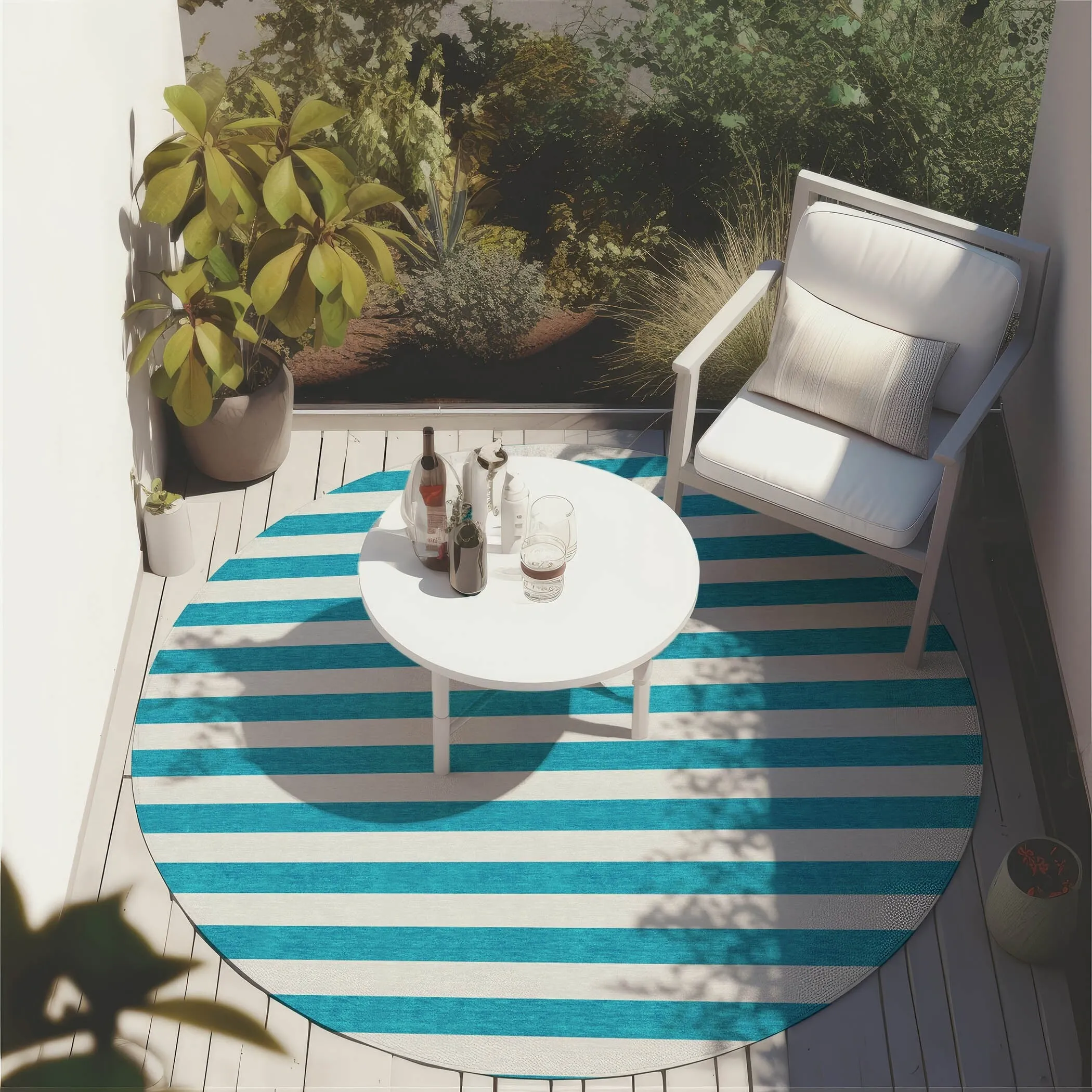 Machine Washable Indoor/ Outdoor Cabana Striped Chantille Rug