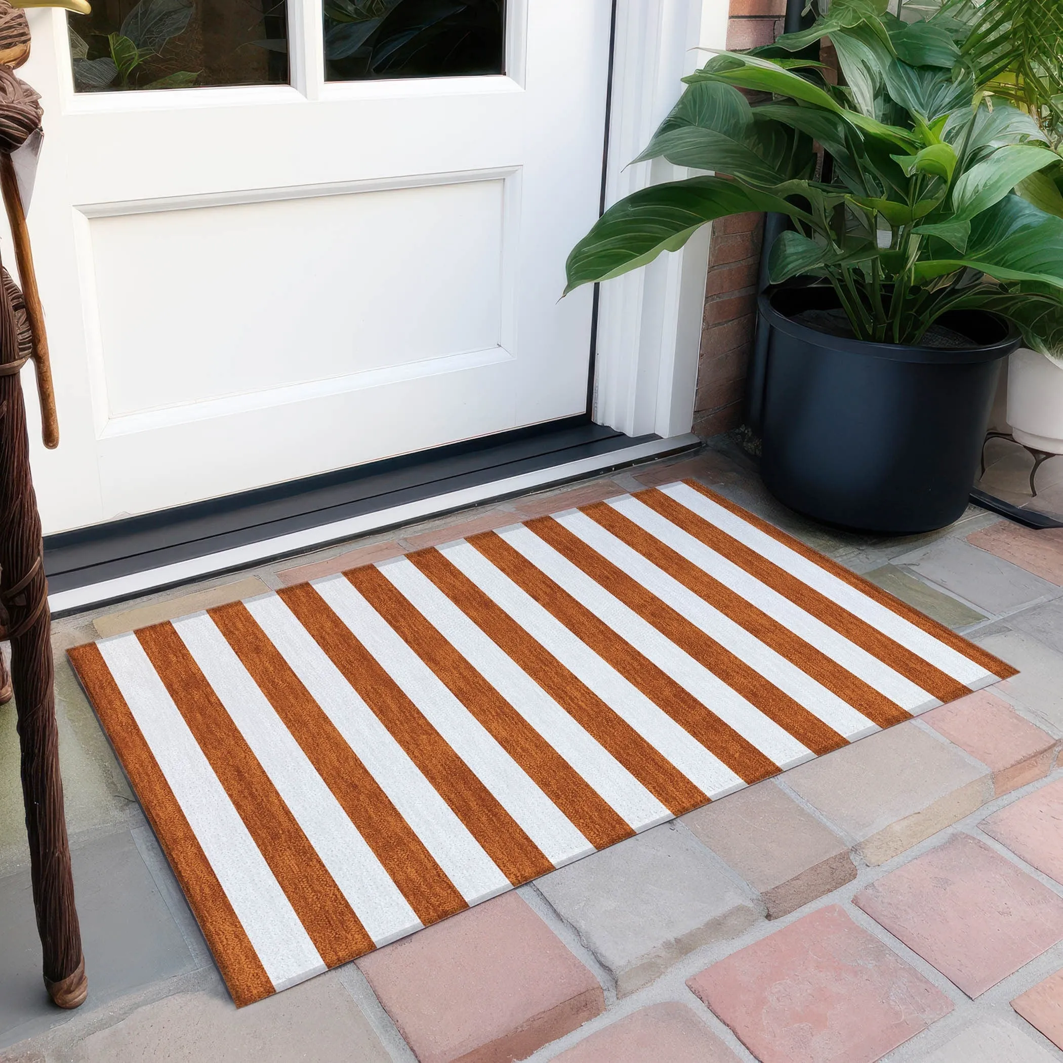 Machine Washable Indoor/ Outdoor Cabana Striped Chantille Rug