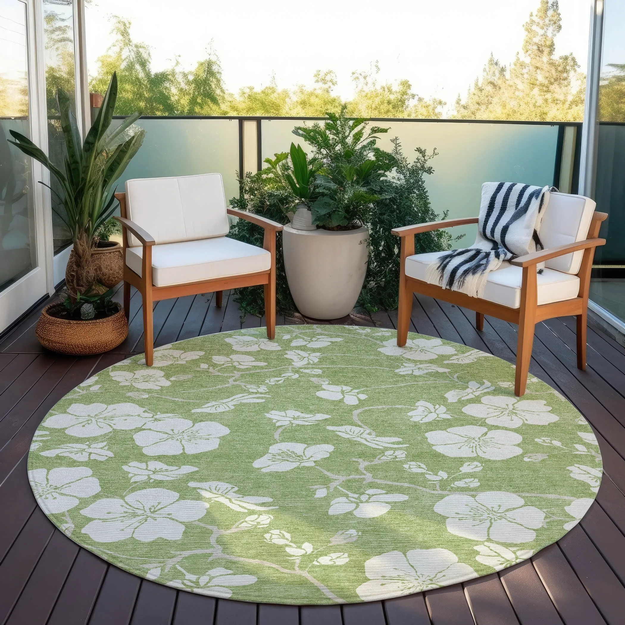 Machine Washable Indoor/ Outdoor Calm Floral Chantille Rug