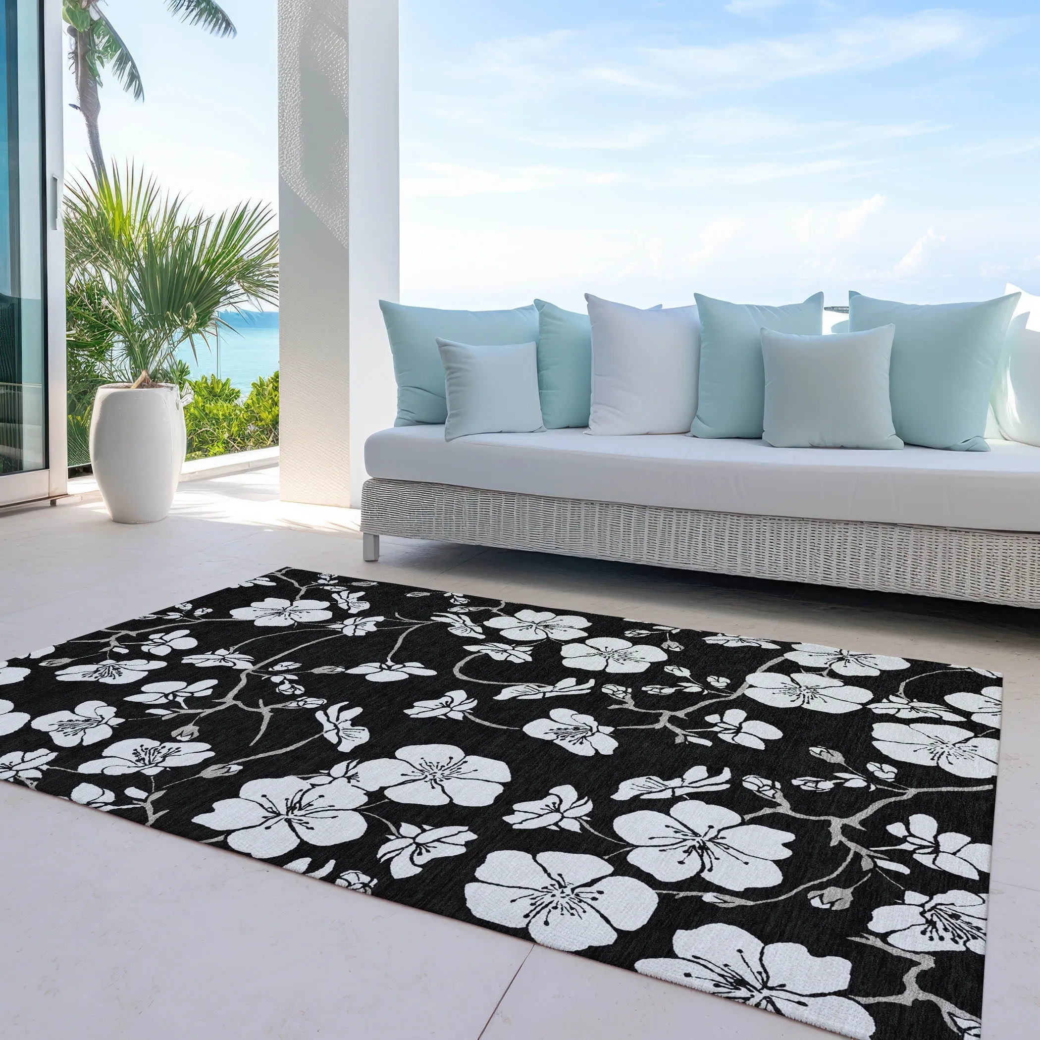 Machine Washable Indoor/ Outdoor Calm Floral Chantille Rug