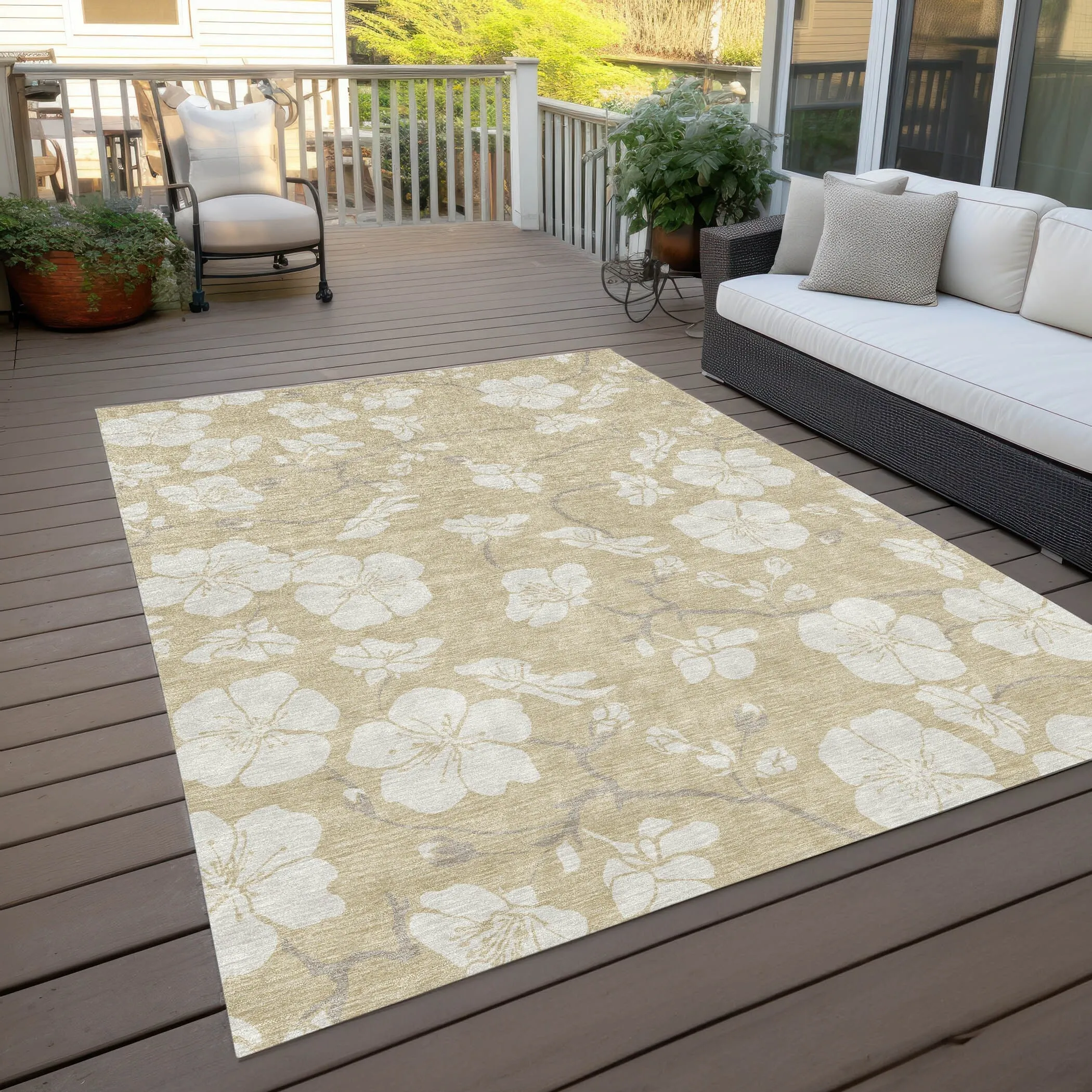 Machine Washable Indoor/ Outdoor Calm Floral Chantille Rug
