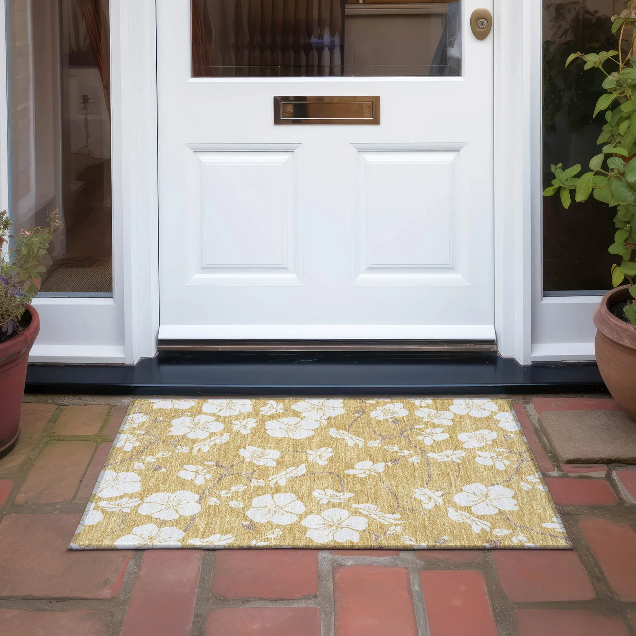 Machine Washable Indoor/ Outdoor Calm Floral Chantille Rug