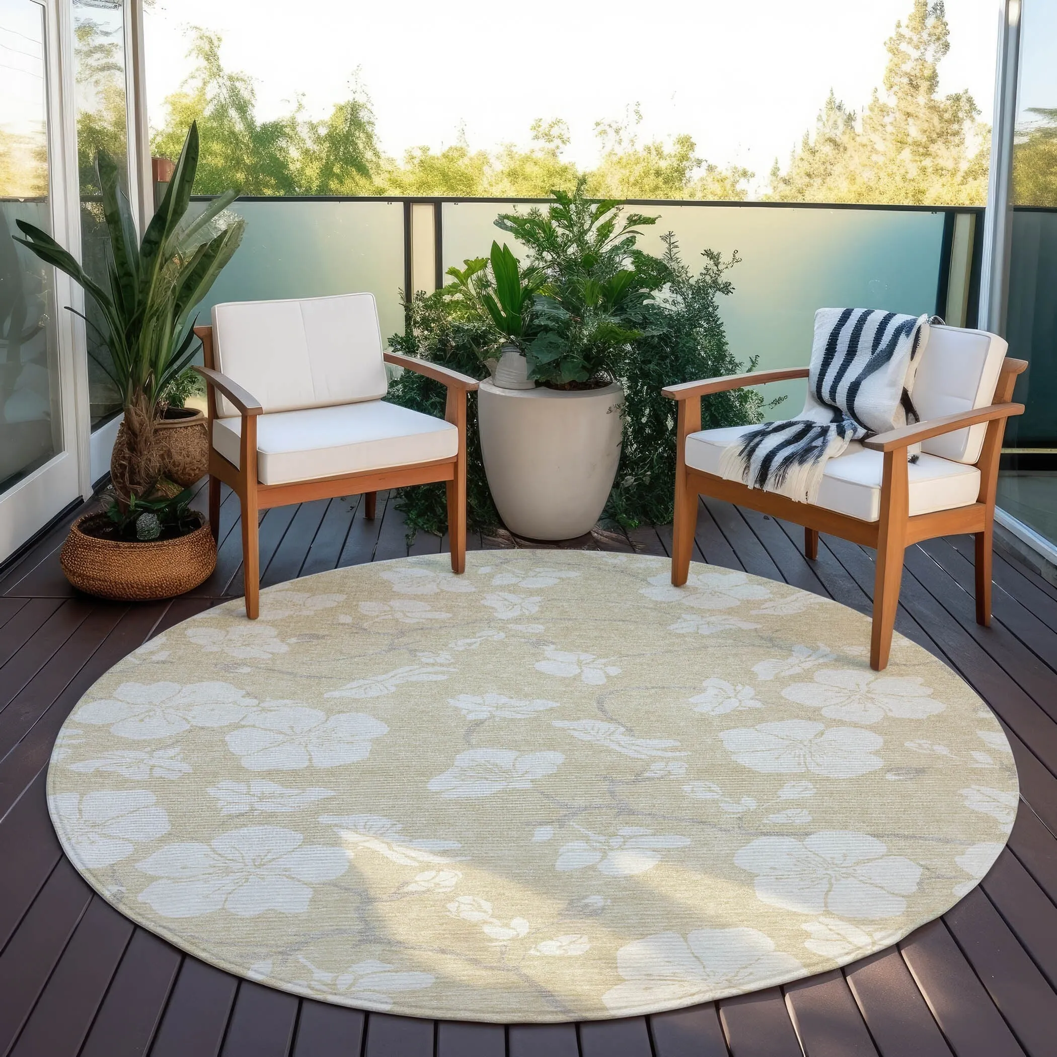 Machine Washable Indoor/ Outdoor Calm Floral Chantille Rug