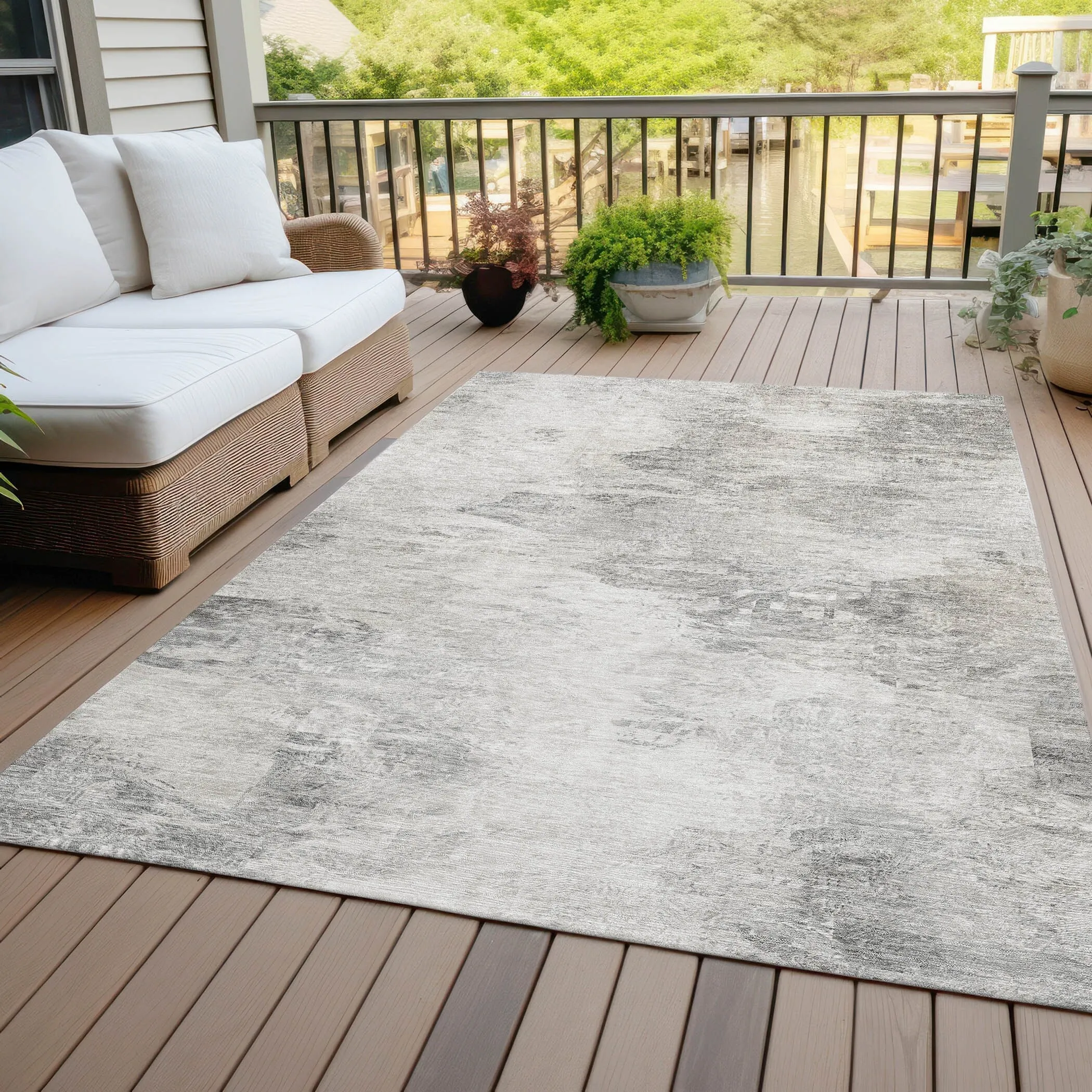 Machine Washable Indoor/ Outdoor Chantille Abstract Watercolor Rug