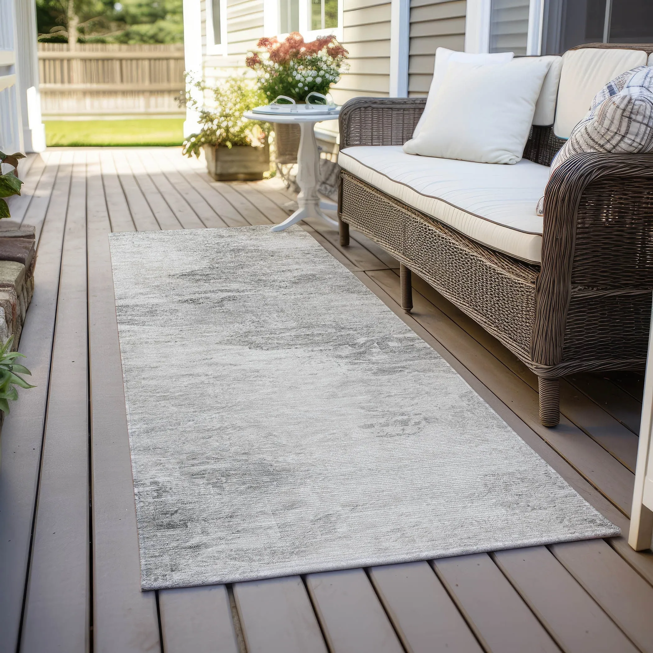 Machine Washable Indoor/ Outdoor Chantille Abstract Watercolor Rug