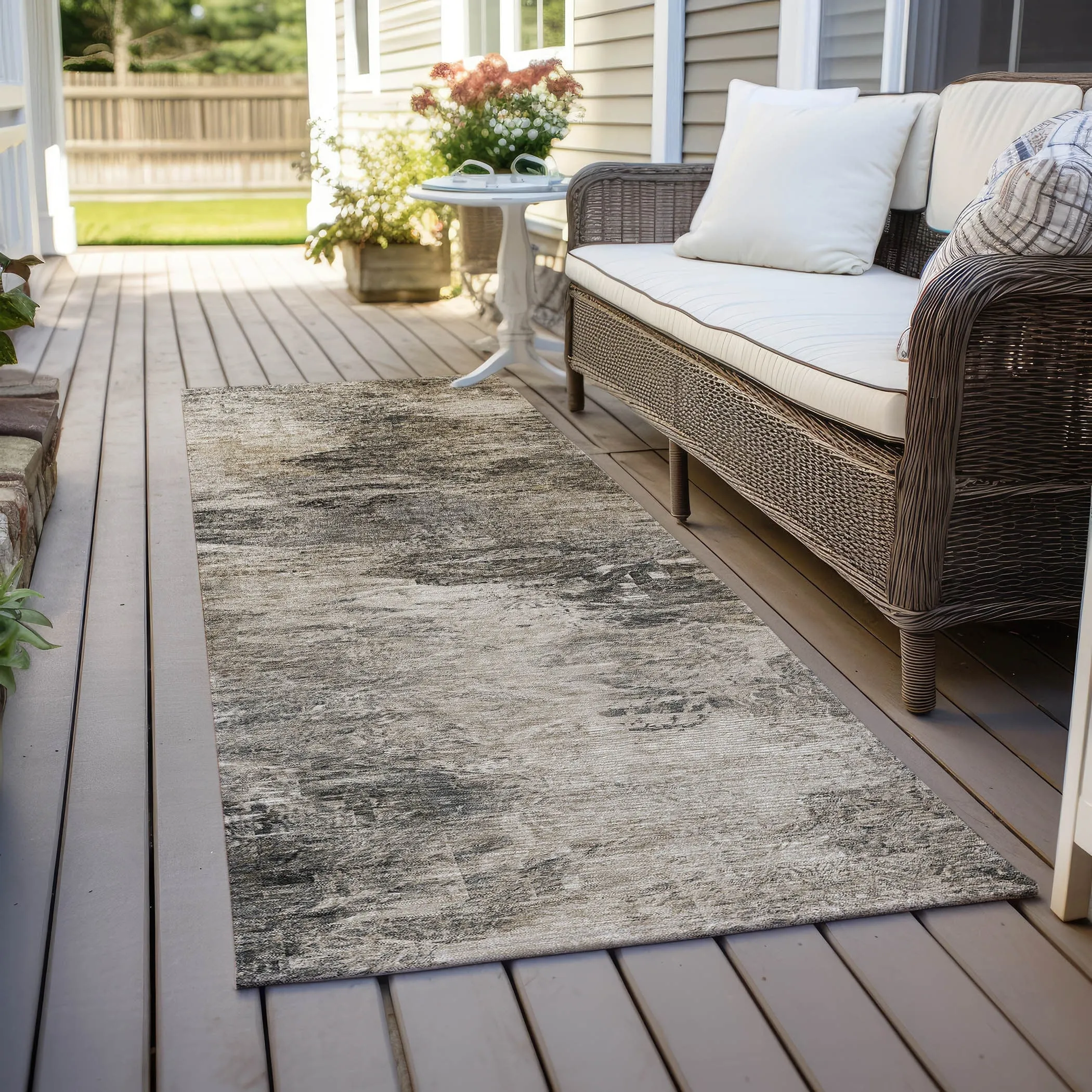 Machine Washable Indoor/ Outdoor Chantille Abstract Watercolor Rug