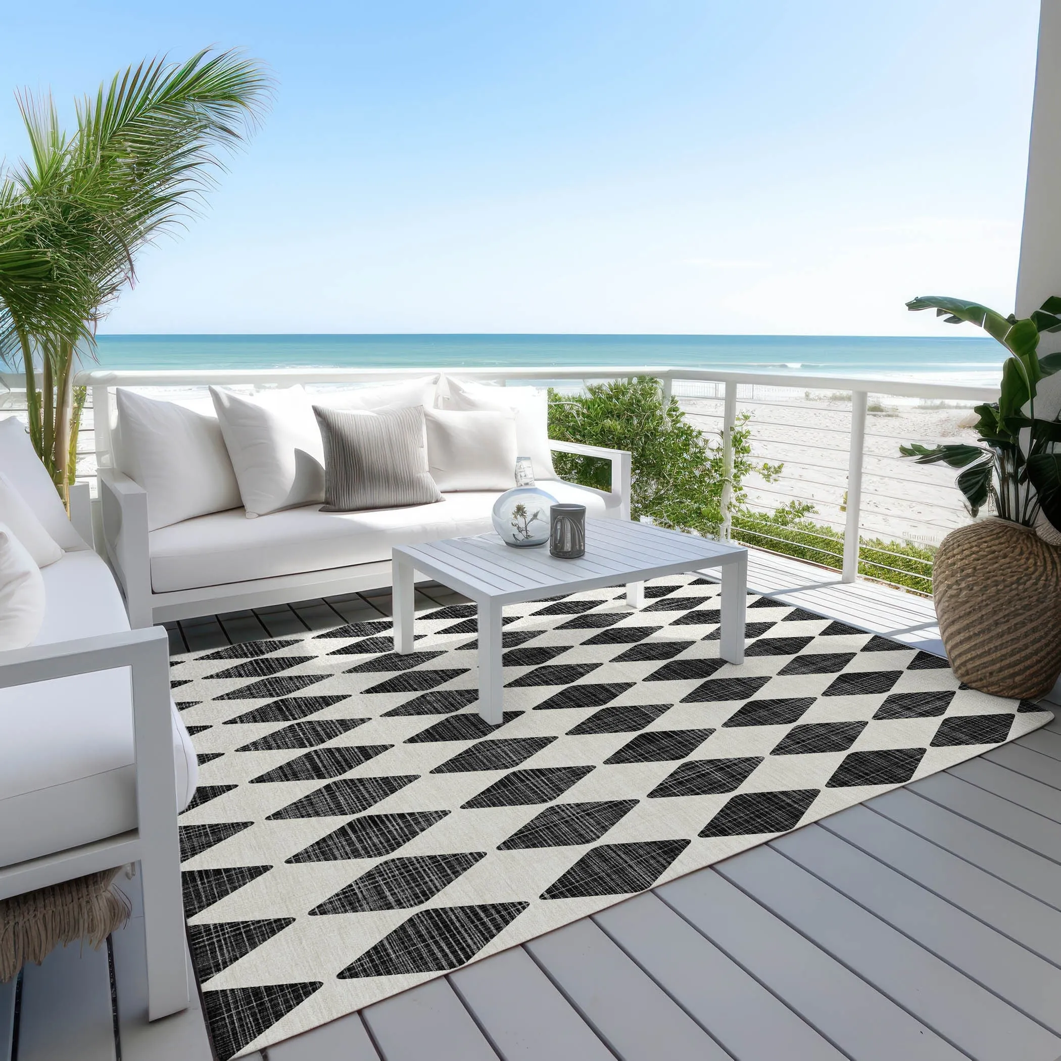 Machine Washable Indoor/ Outdoor Chantille Argyle Rug