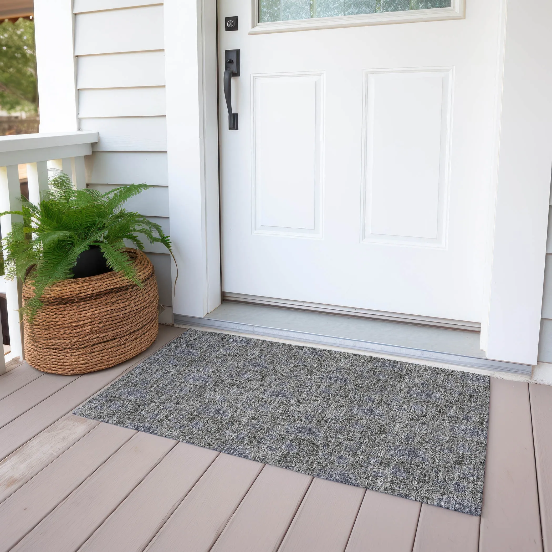 Machine Washable Indoor/ Outdoor Chantille Casual Floral Rug