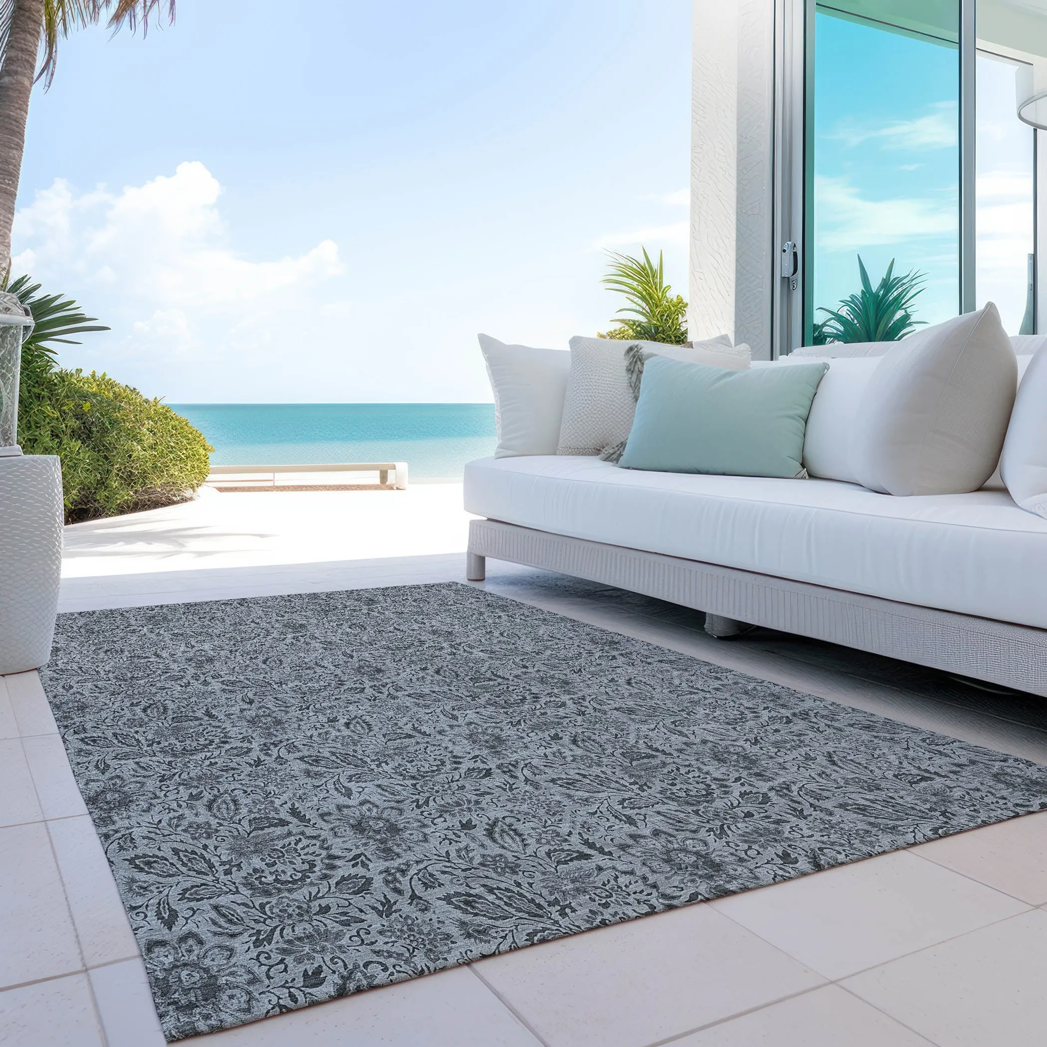 Machine Washable Indoor/ Outdoor Chantille Casual Floral Rug