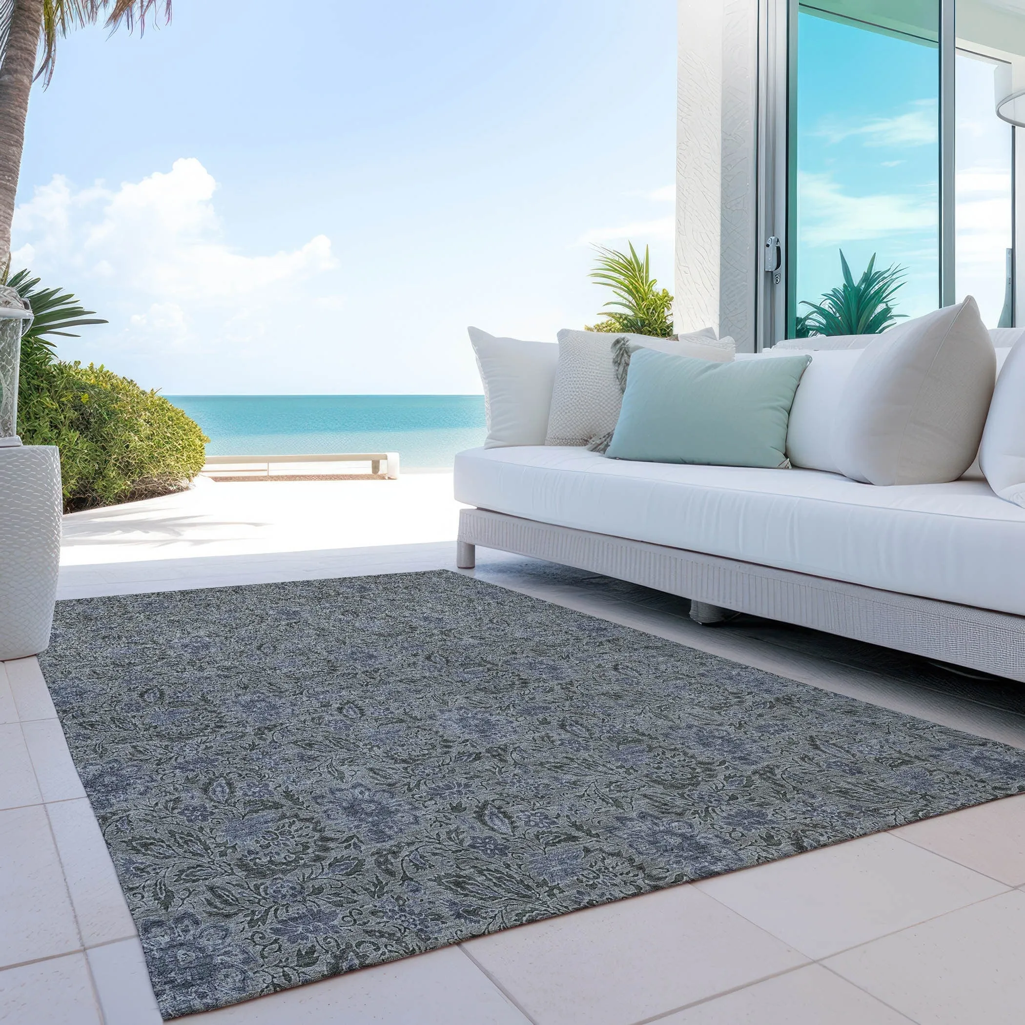 Machine Washable Indoor/ Outdoor Chantille Casual Floral Rug