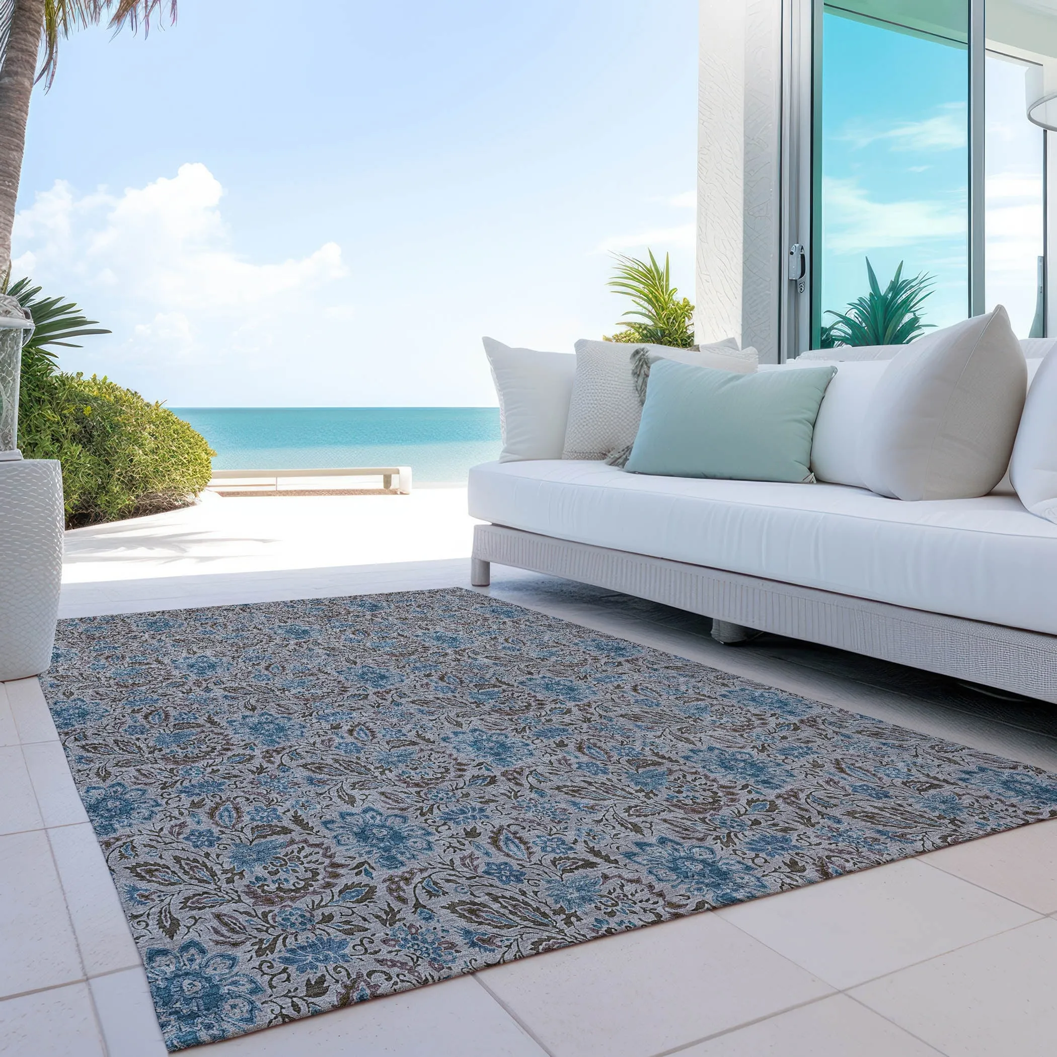 Machine Washable Indoor/ Outdoor Chantille Casual Floral Rug