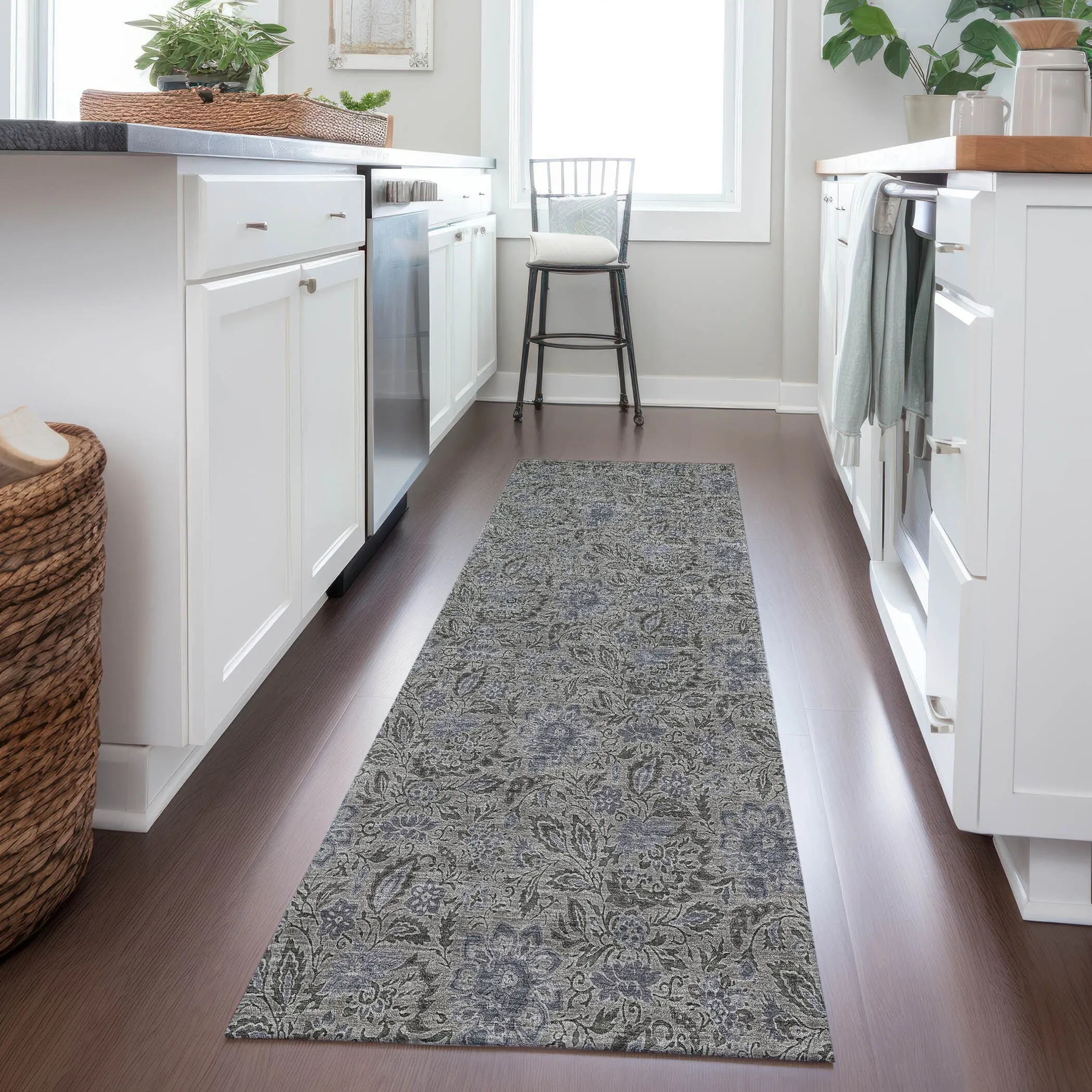 Machine Washable Indoor/ Outdoor Chantille Casual Floral Rug