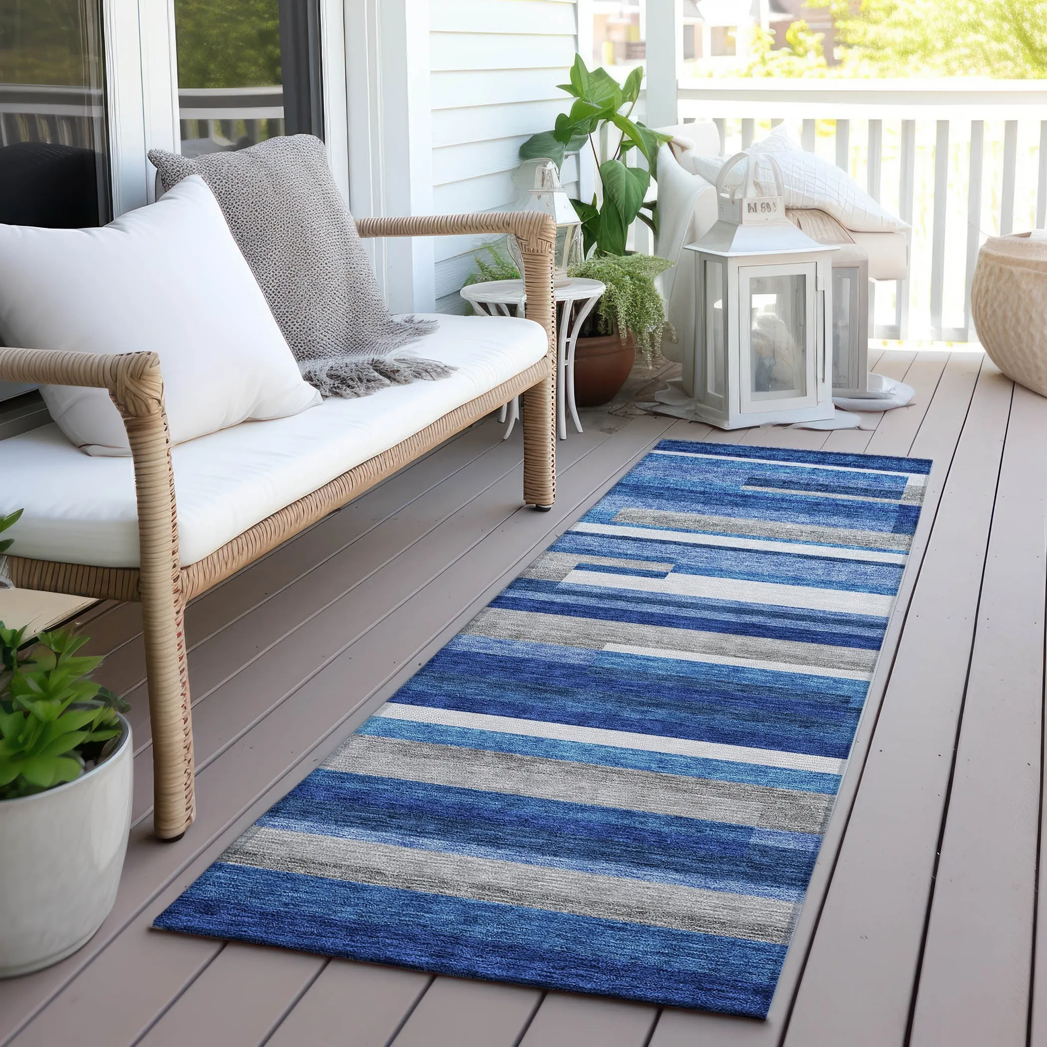 Machine Washable Indoor/ Outdoor Chantille Contempory Stripe Rug
