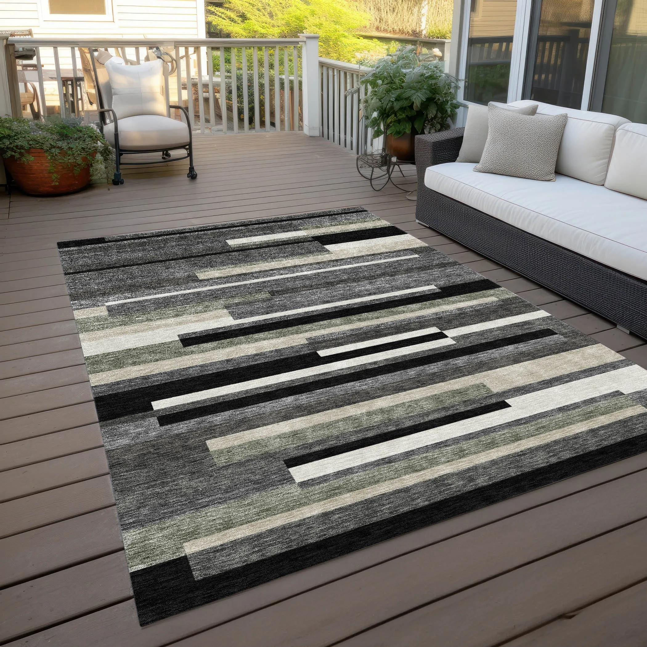 Machine Washable Indoor/ Outdoor Chantille Contempory Stripe Rug