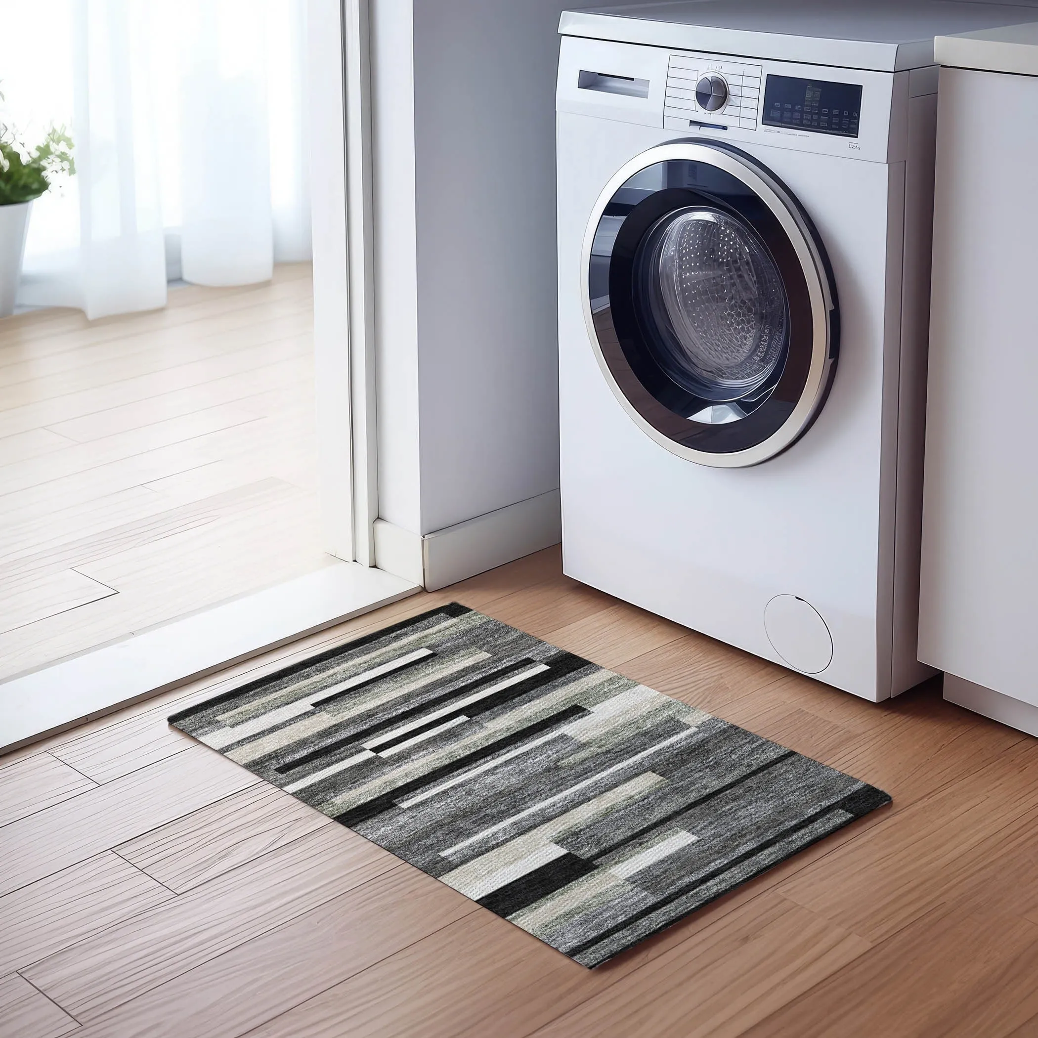 Machine Washable Indoor/ Outdoor Chantille Contempory Stripe Rug