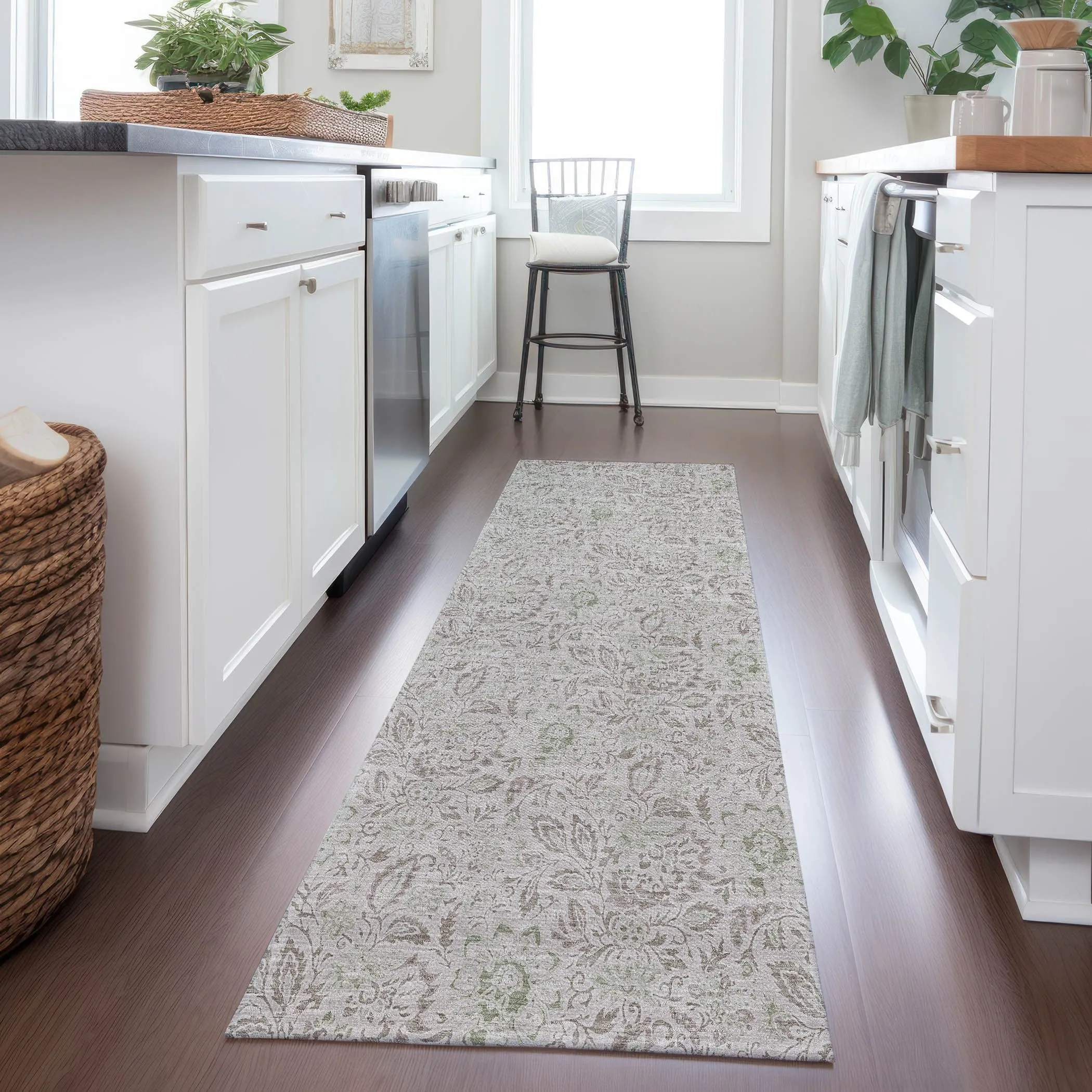 Machine Washable Indoor/ Outdoor Chantille Farmhouse Floral Rug