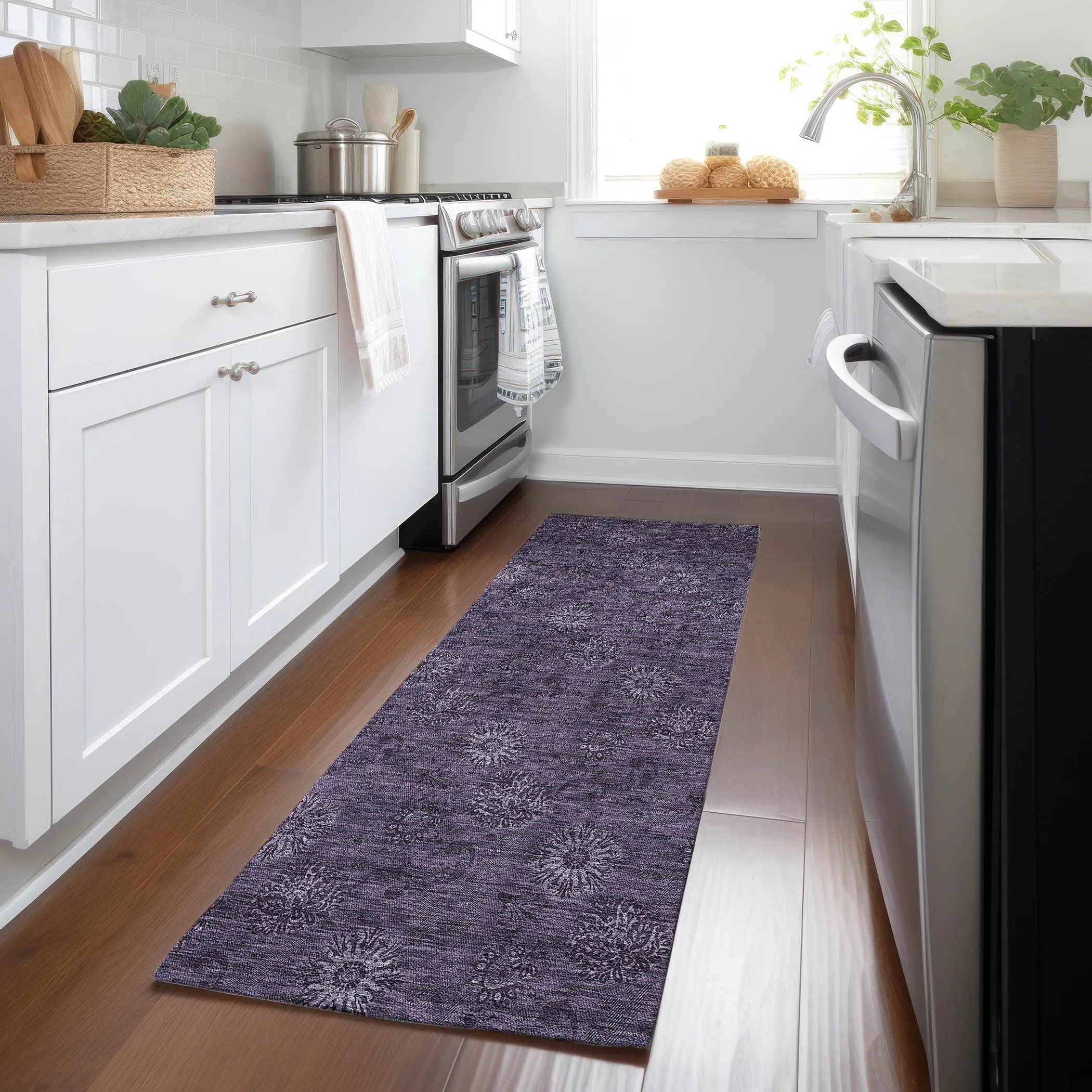 Machine Washable Indoor/ Outdoor Chantille Floral Burst Rug
