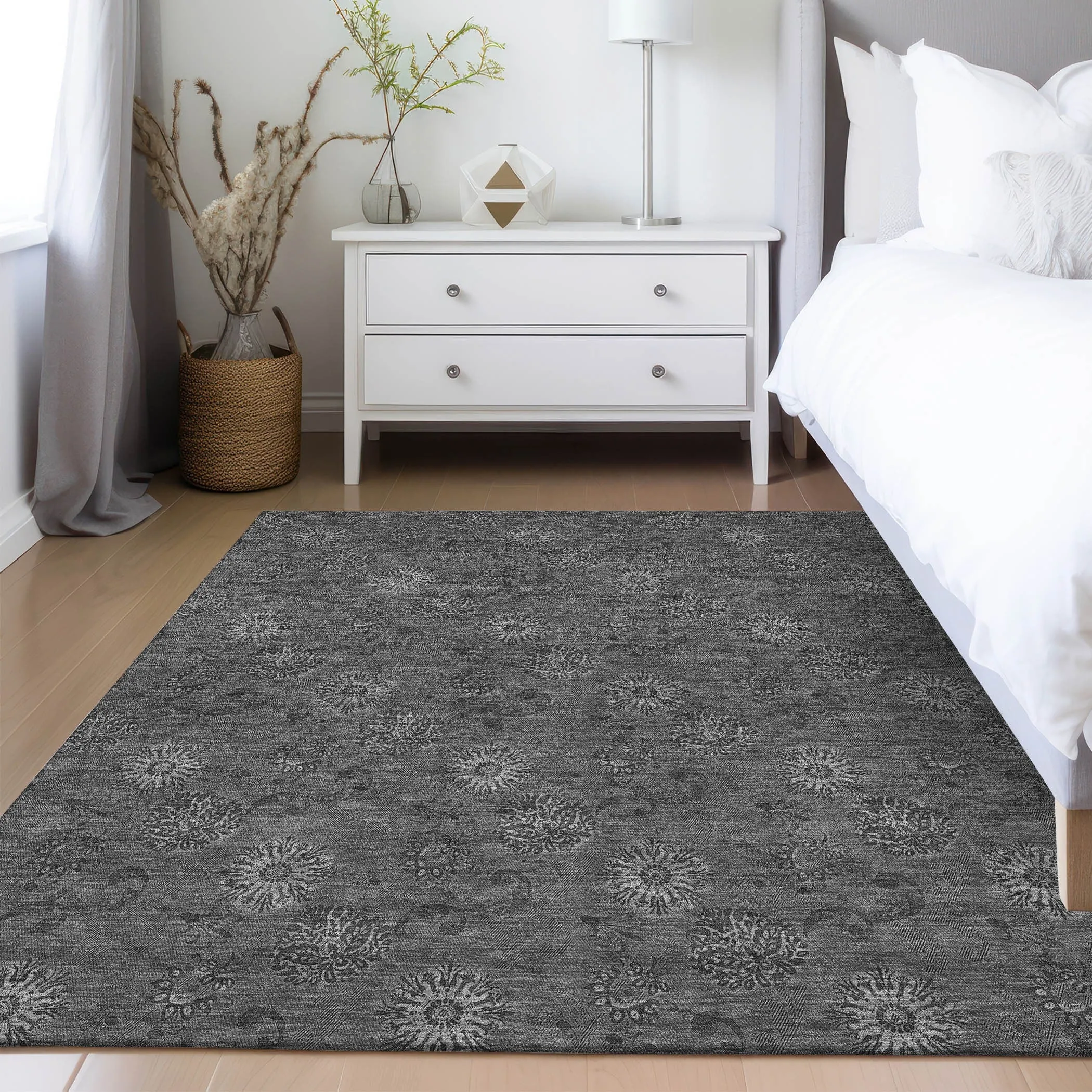 Machine Washable Indoor/ Outdoor Chantille Floral Burst Rug