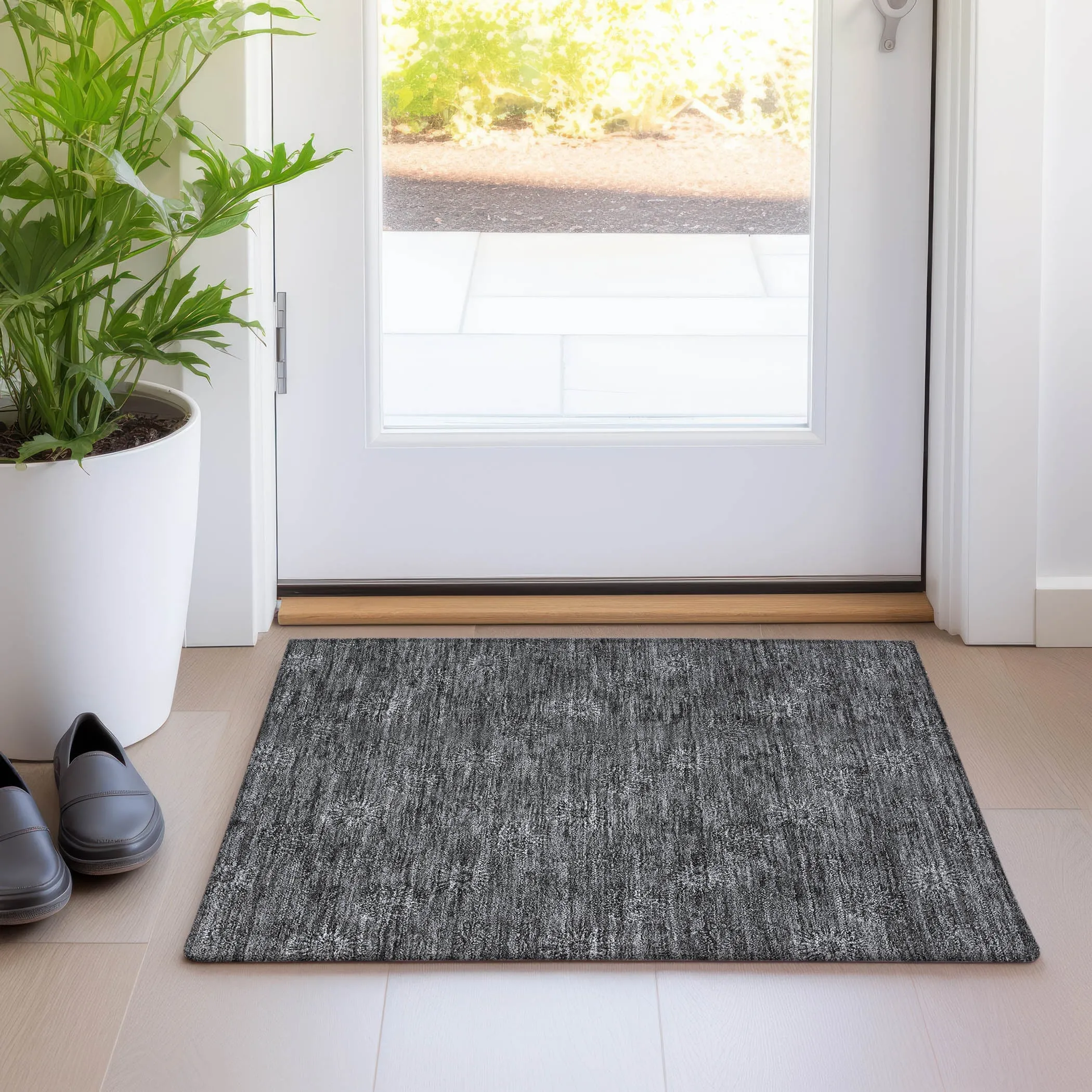 Machine Washable Indoor/ Outdoor Chantille Floral Burst Rug