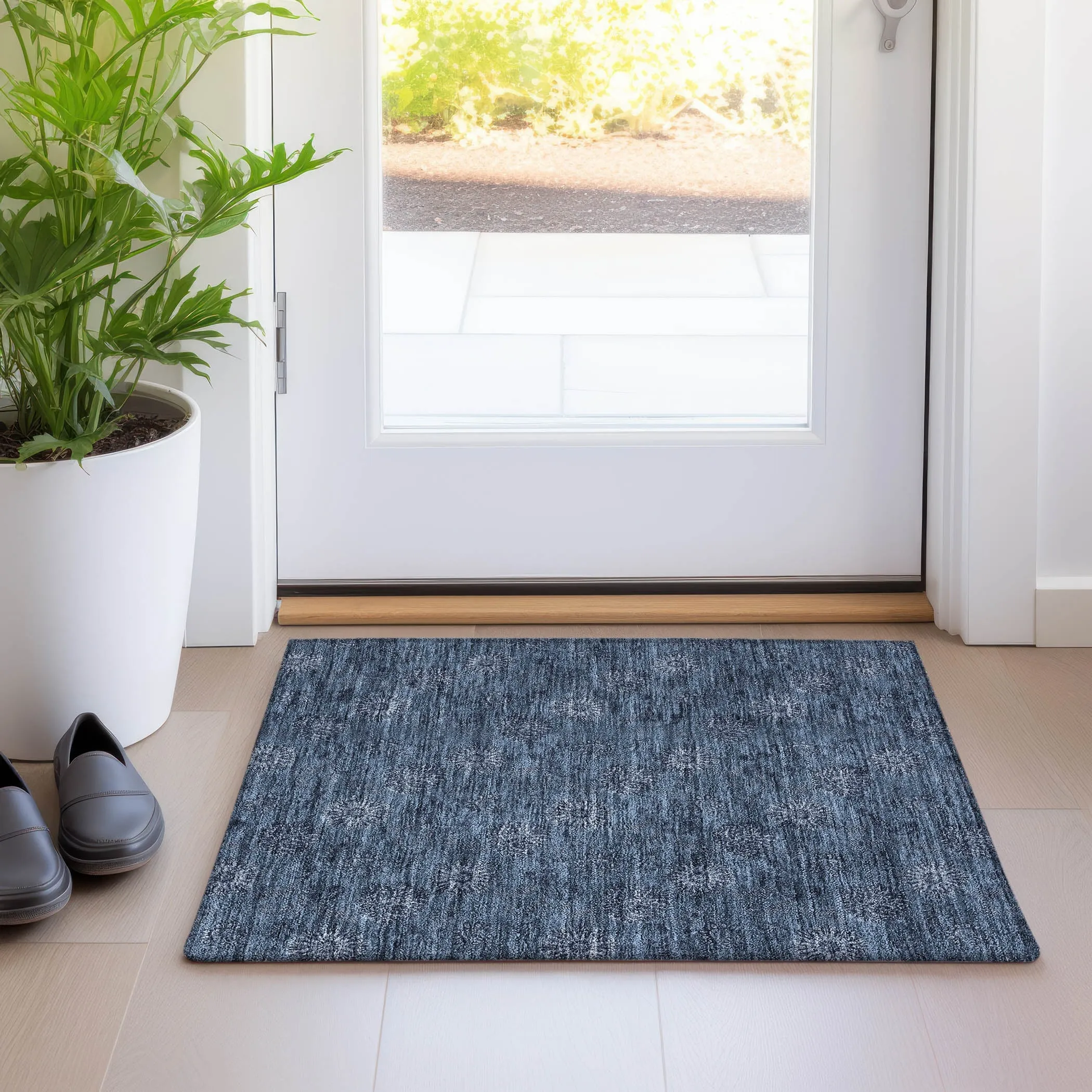 Machine Washable Indoor/ Outdoor Chantille Floral Burst Rug