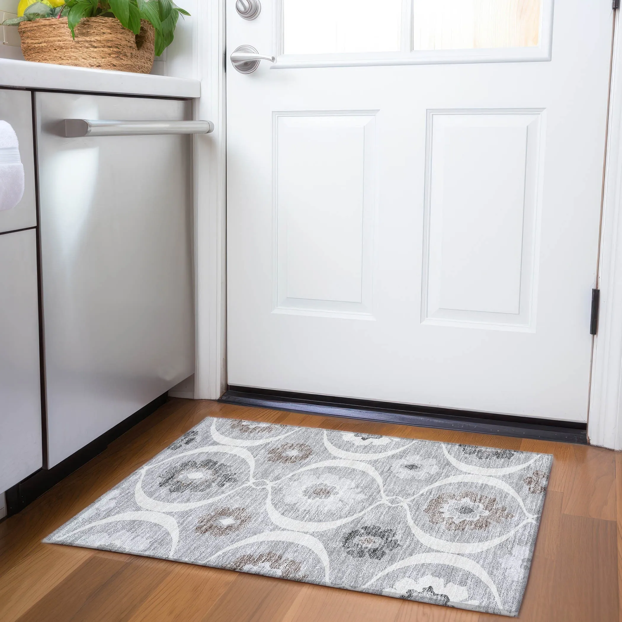 Machine Washable Indoor/ Outdoor Chantille Floral Geo Rug