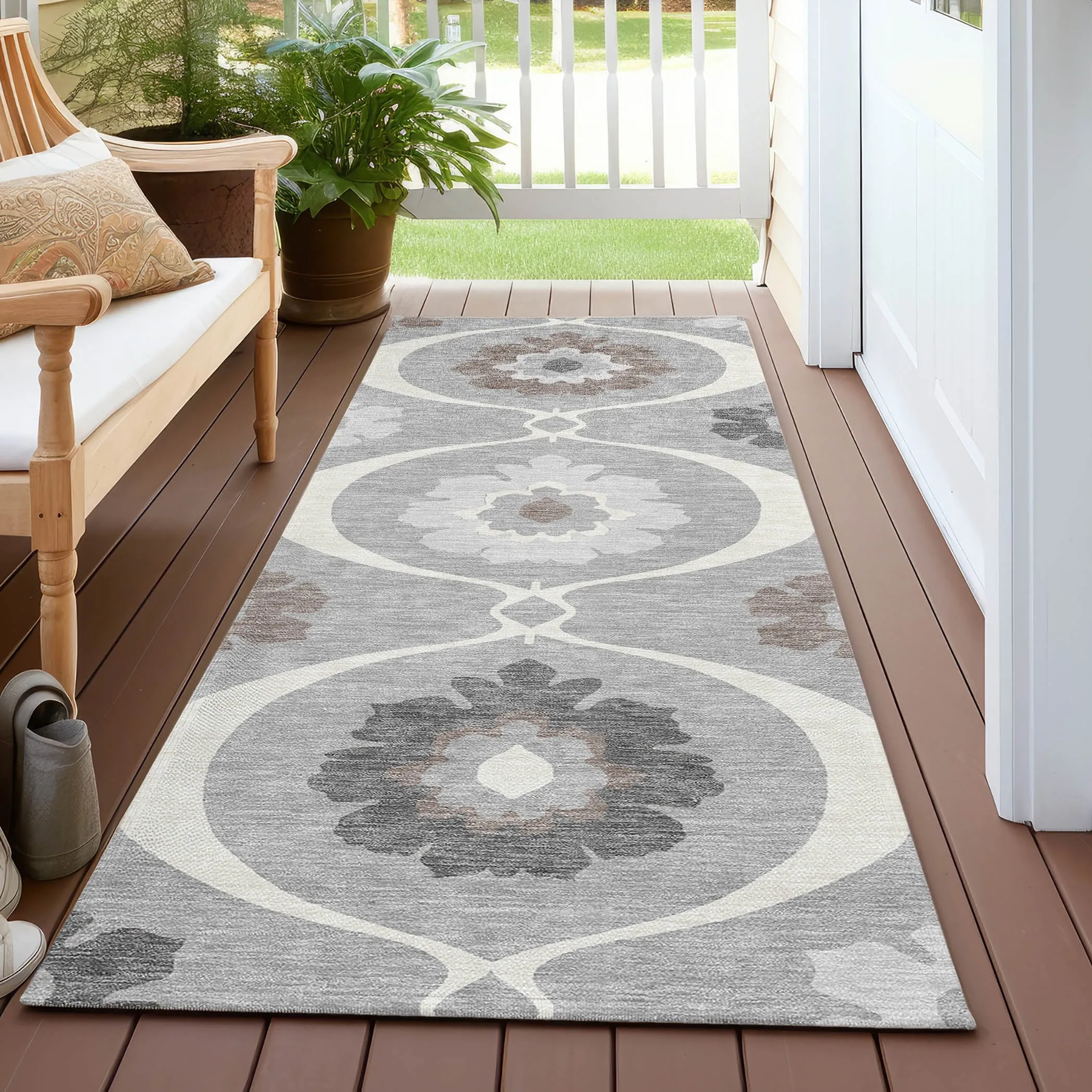 Machine Washable Indoor/ Outdoor Chantille Floral Geo Rug