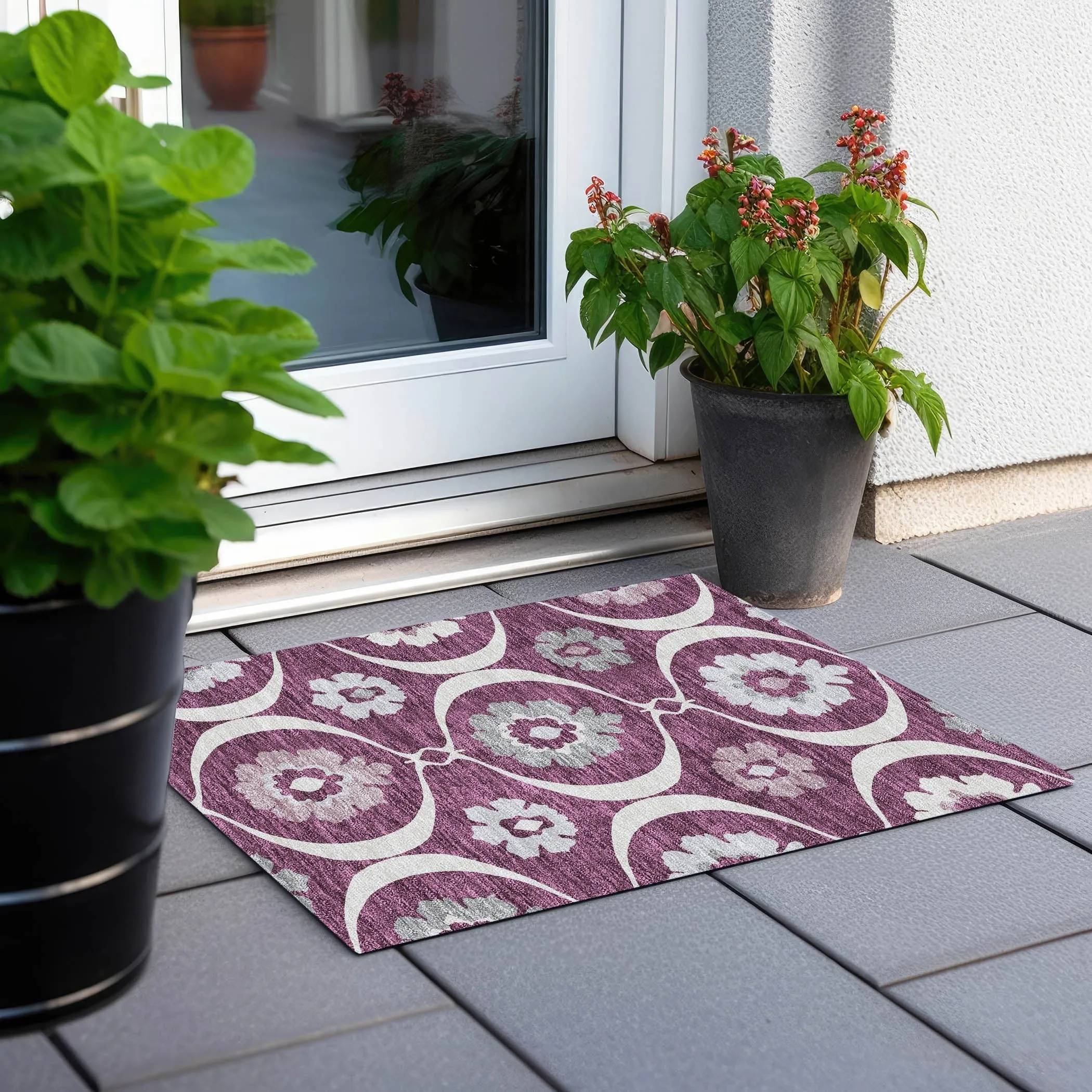 Machine Washable Indoor/ Outdoor Chantille Floral Geo Rug