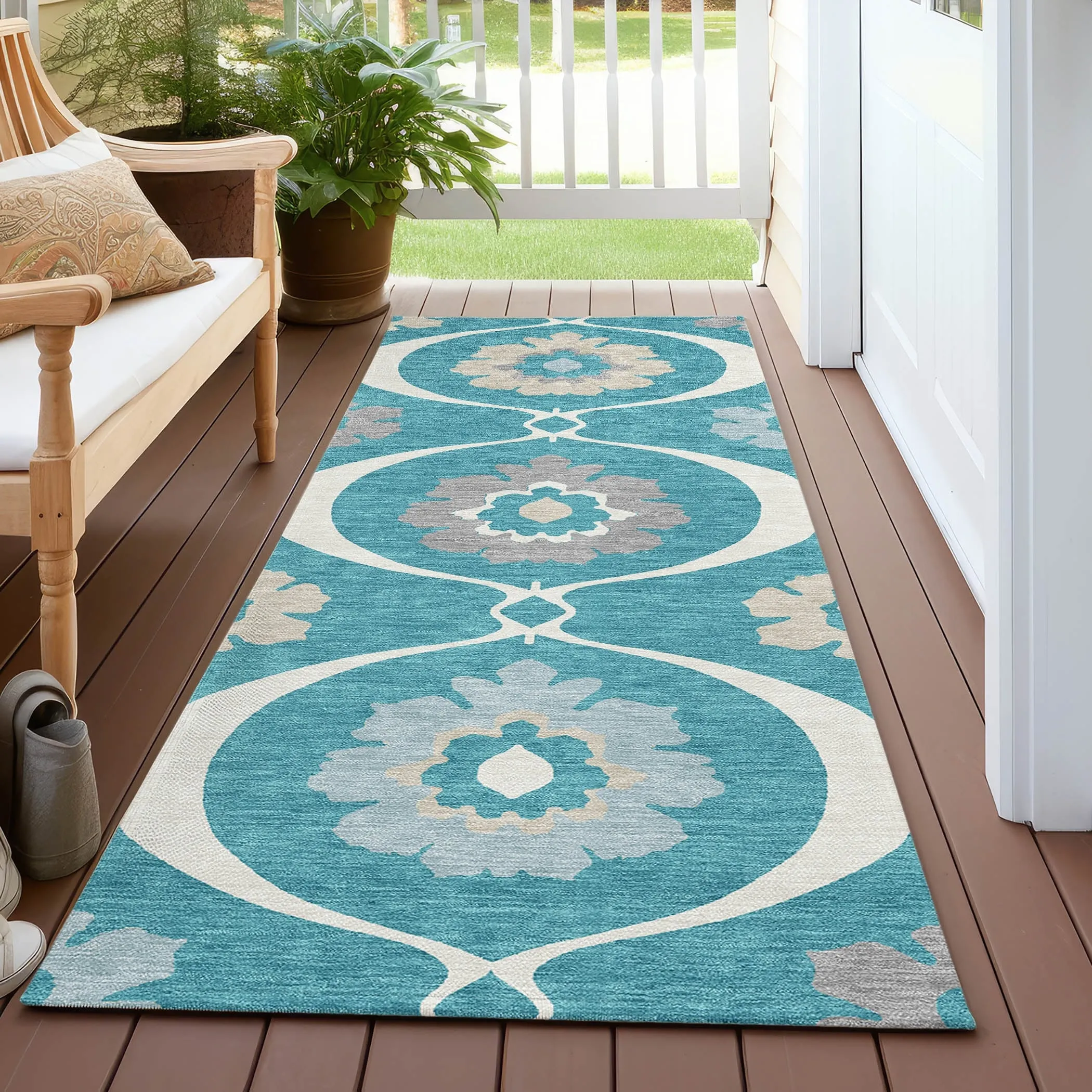 Machine Washable Indoor/ Outdoor Chantille Floral Geo Rug
