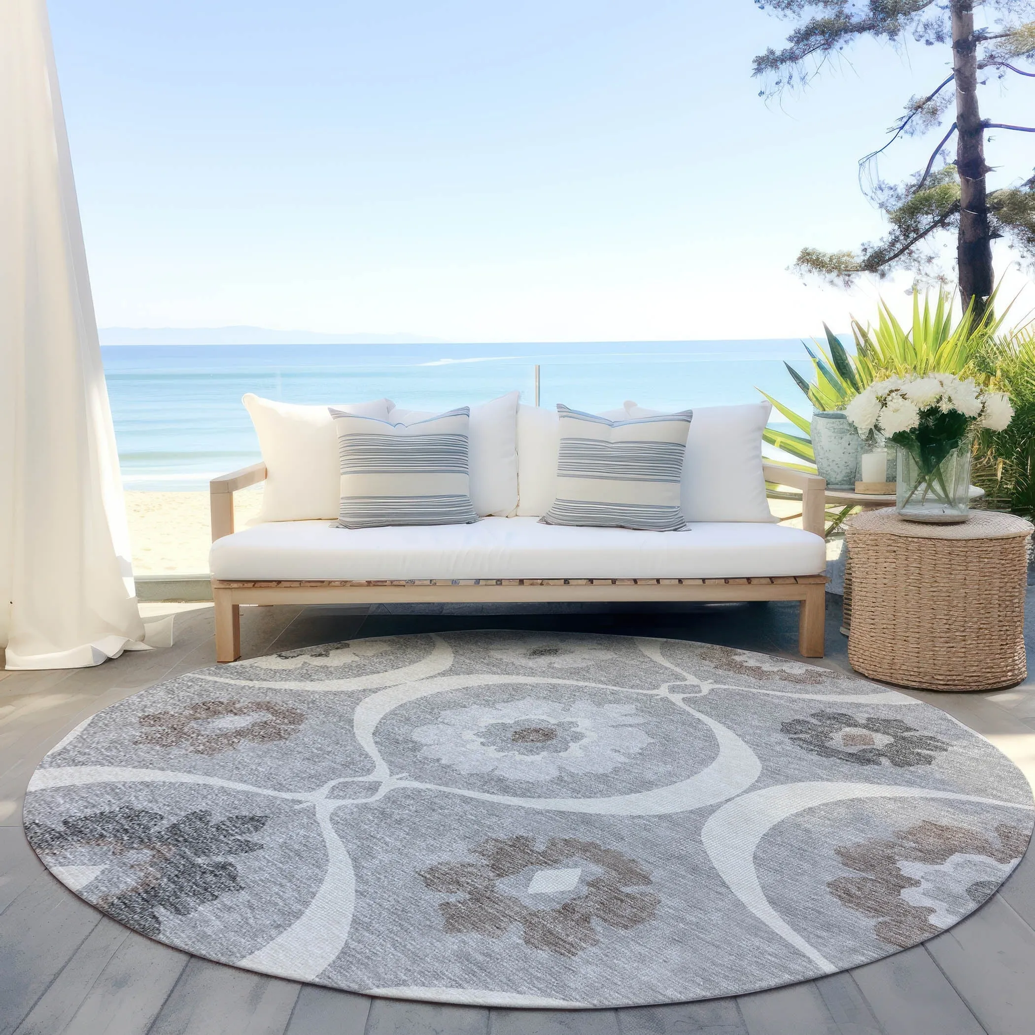 Machine Washable Indoor/ Outdoor Chantille Floral Geo Rug