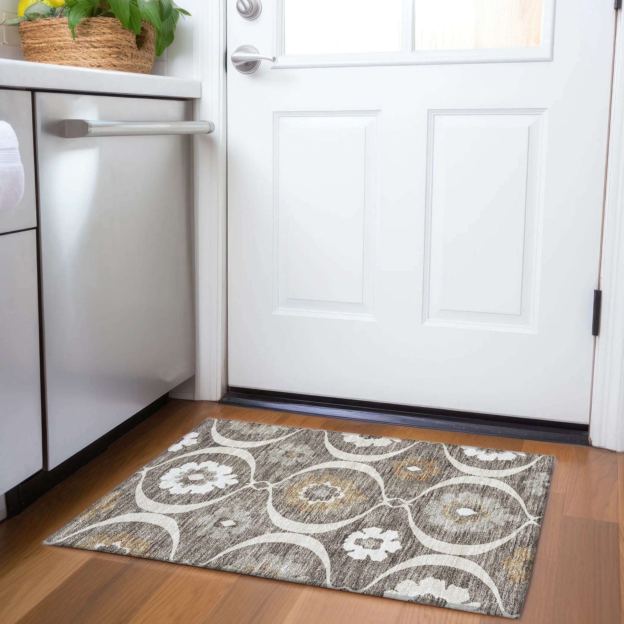 Machine Washable Indoor/ Outdoor Chantille Floral Geo Rug