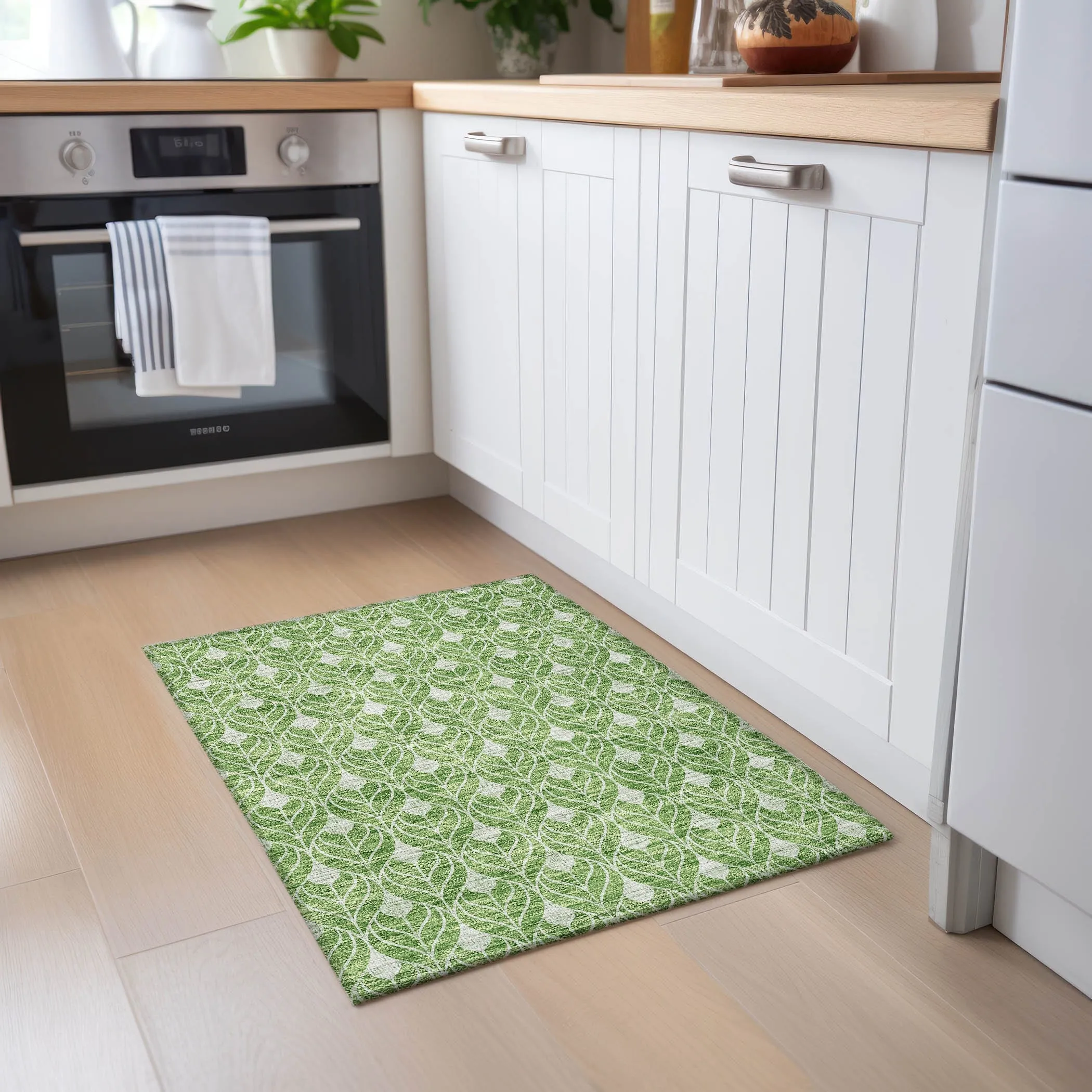 Machine Washable Indoor/ Outdoor Chantille Geo Teardrop Rug