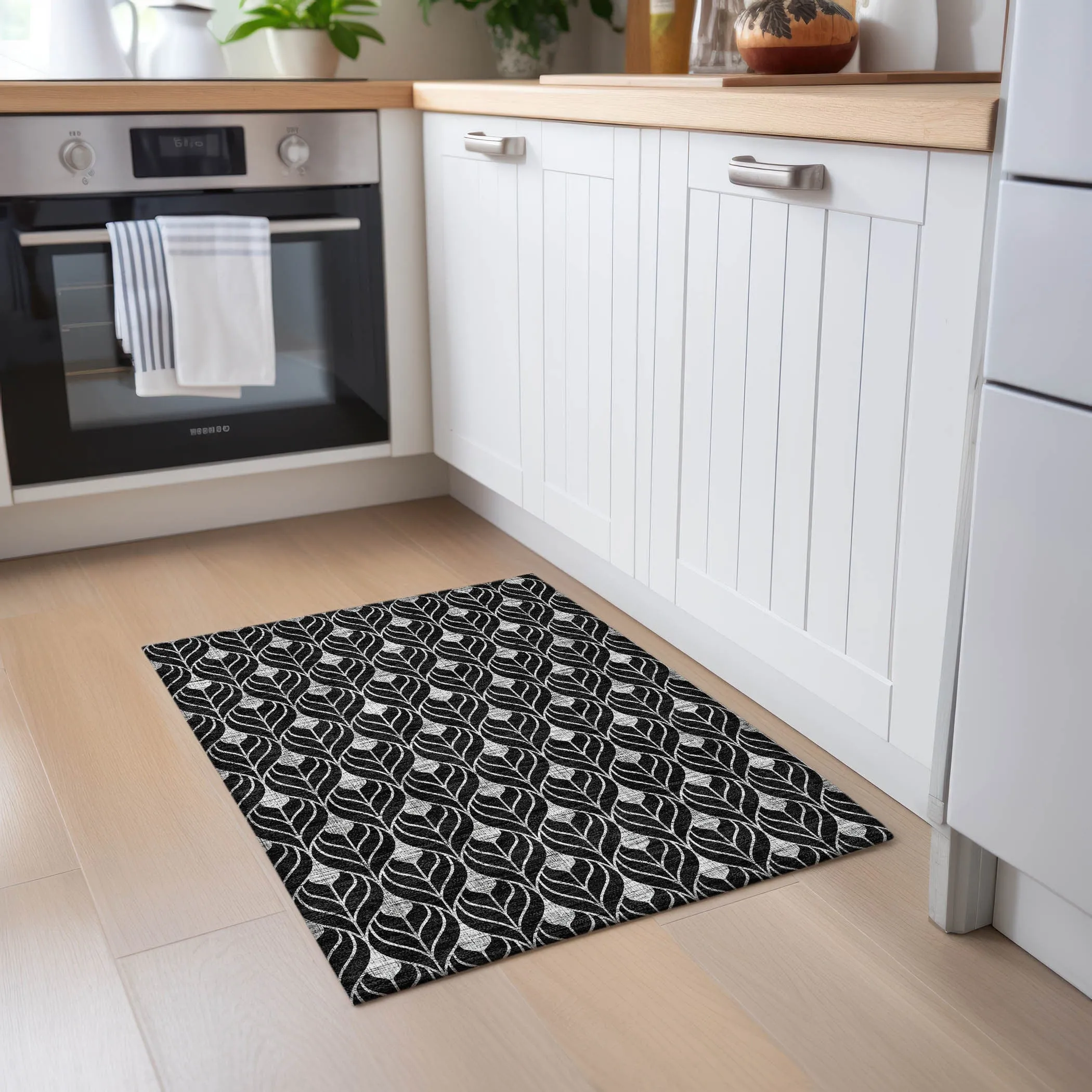 Machine Washable Indoor/ Outdoor Chantille Geo Teardrop Rug