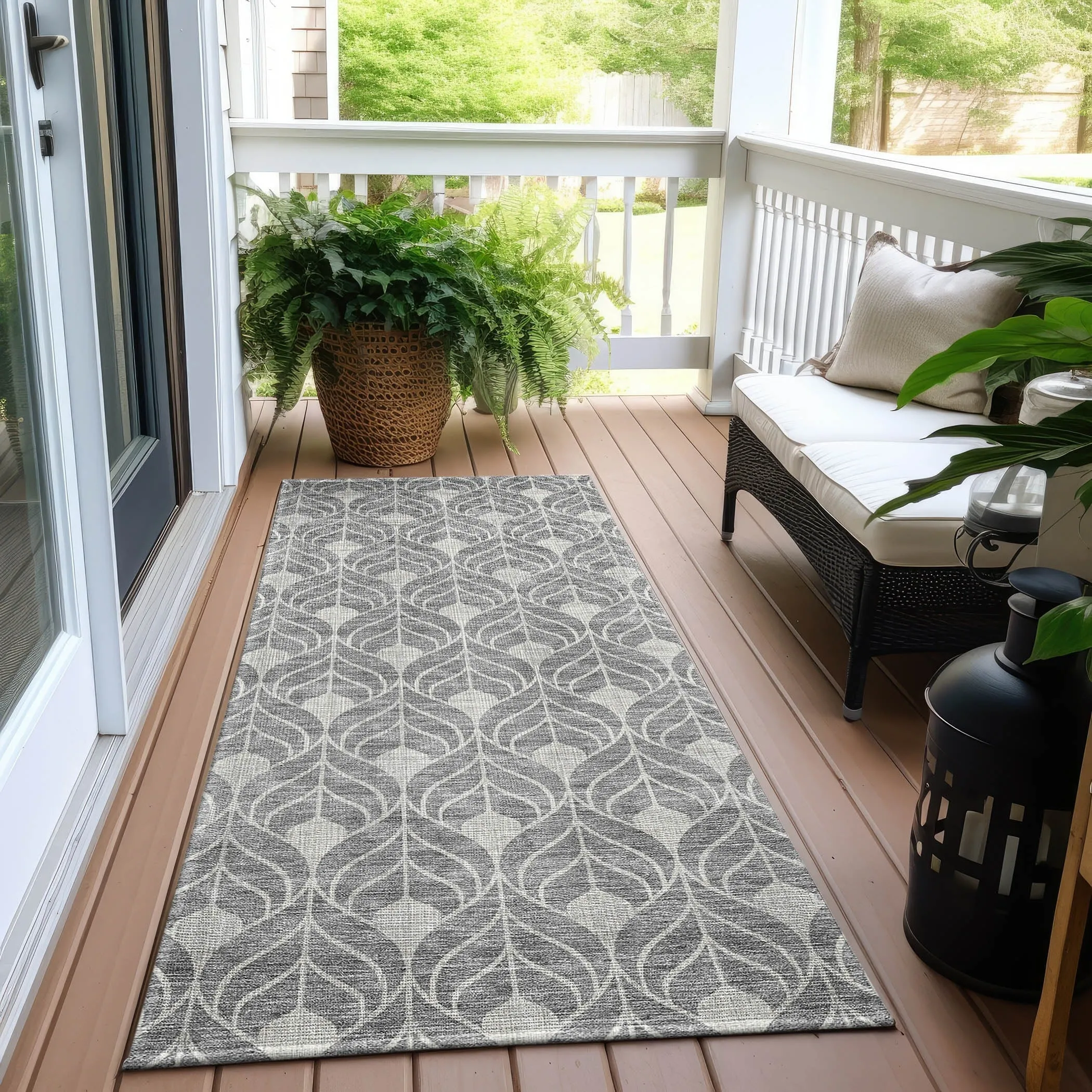 Machine Washable Indoor/ Outdoor Chantille Geo Teardrop Rug
