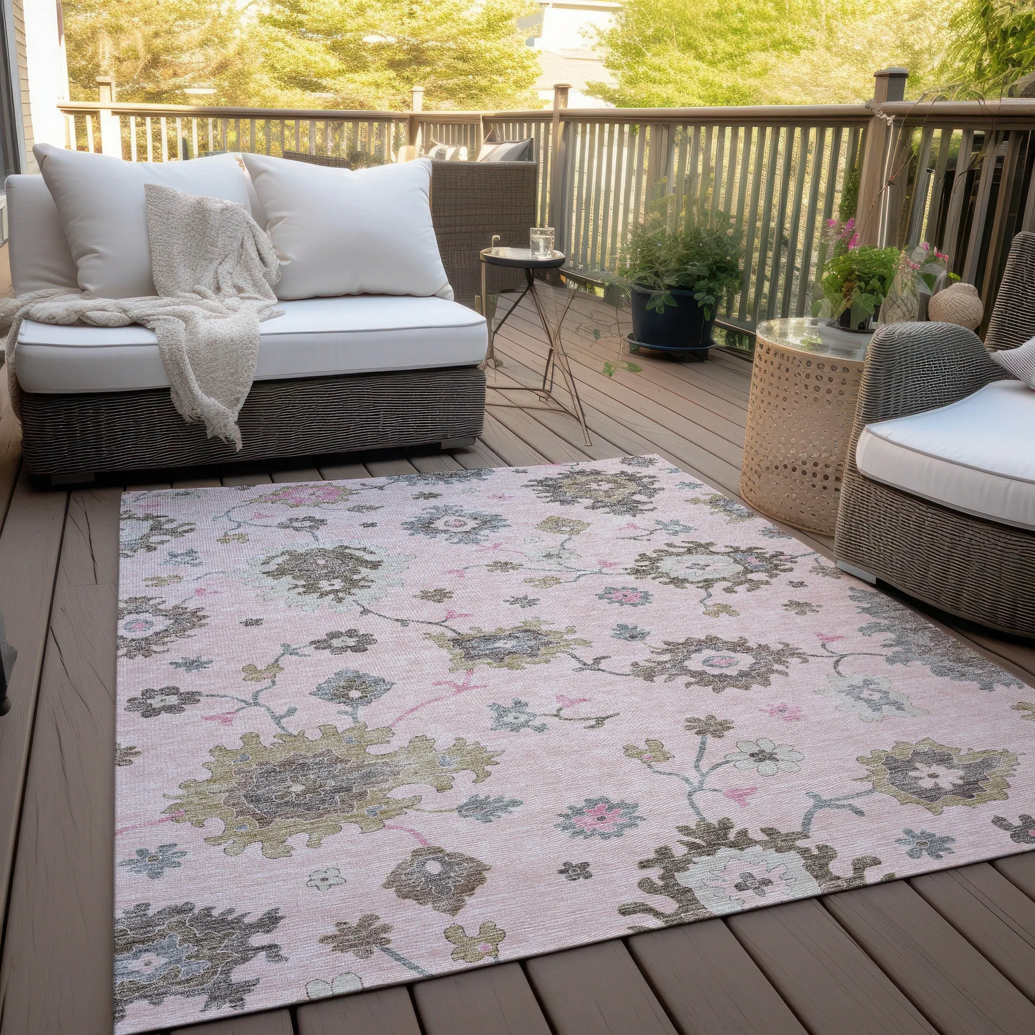 Machine Washable Indoor/ Outdoor Chantille Kashan Traditonal Rug