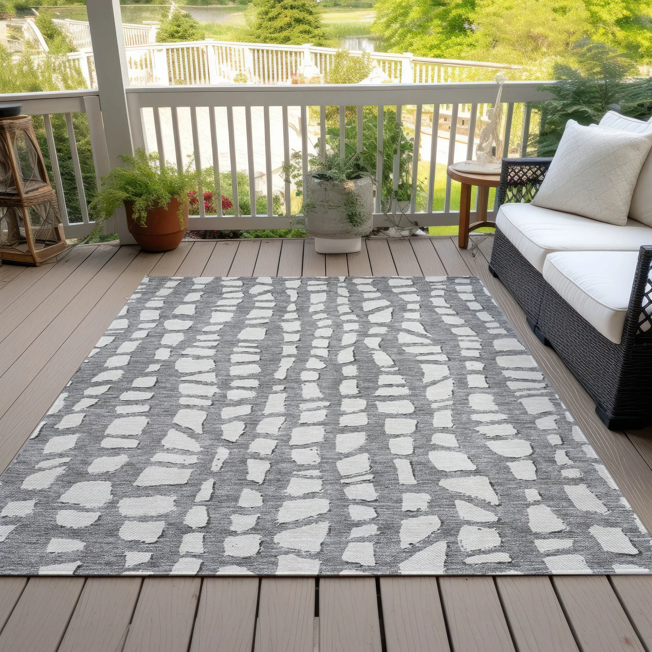 Machine Washable Indoor/ Outdoor Chantille Modern Abstract Rug