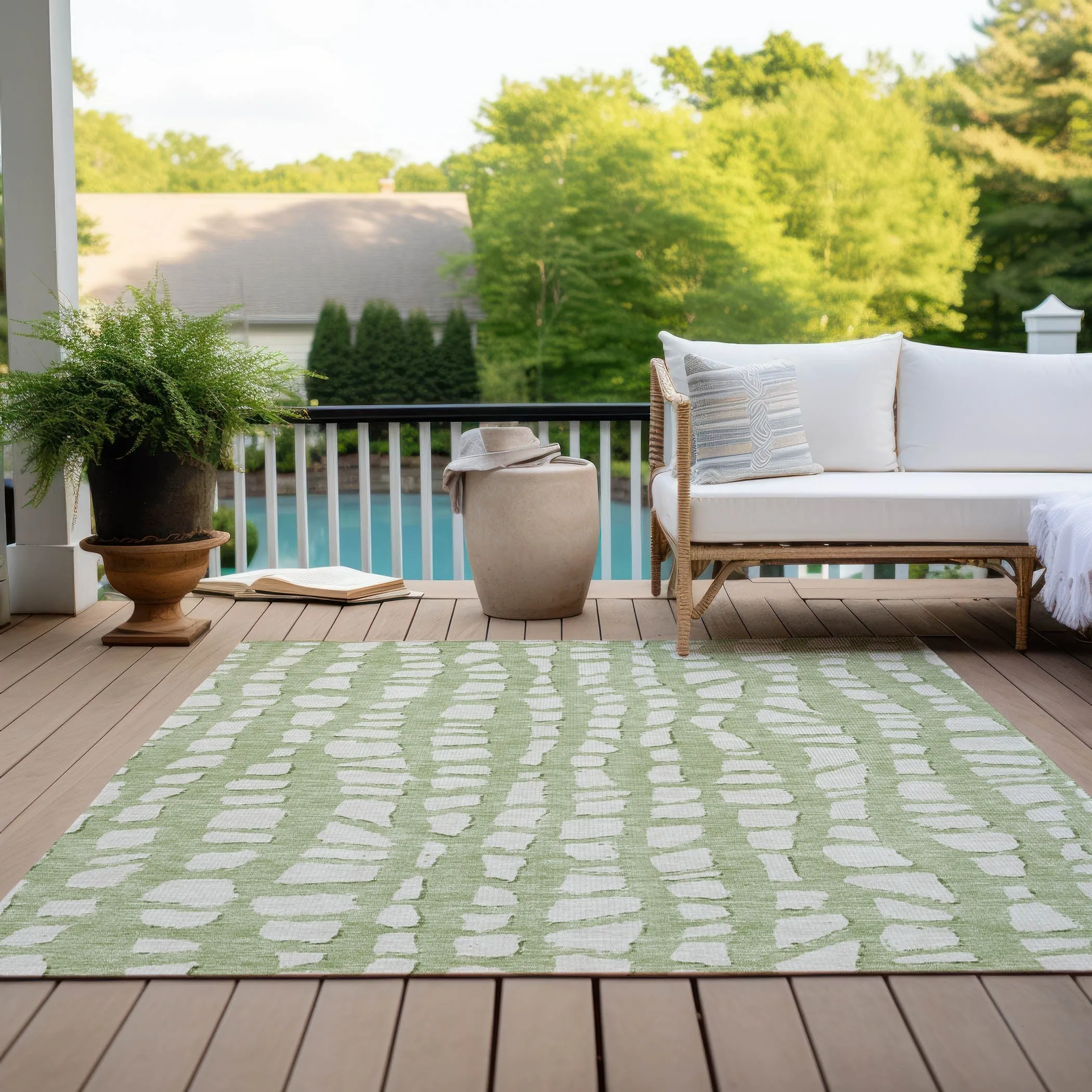 Machine Washable Indoor/ Outdoor Chantille Modern Abstract Rug